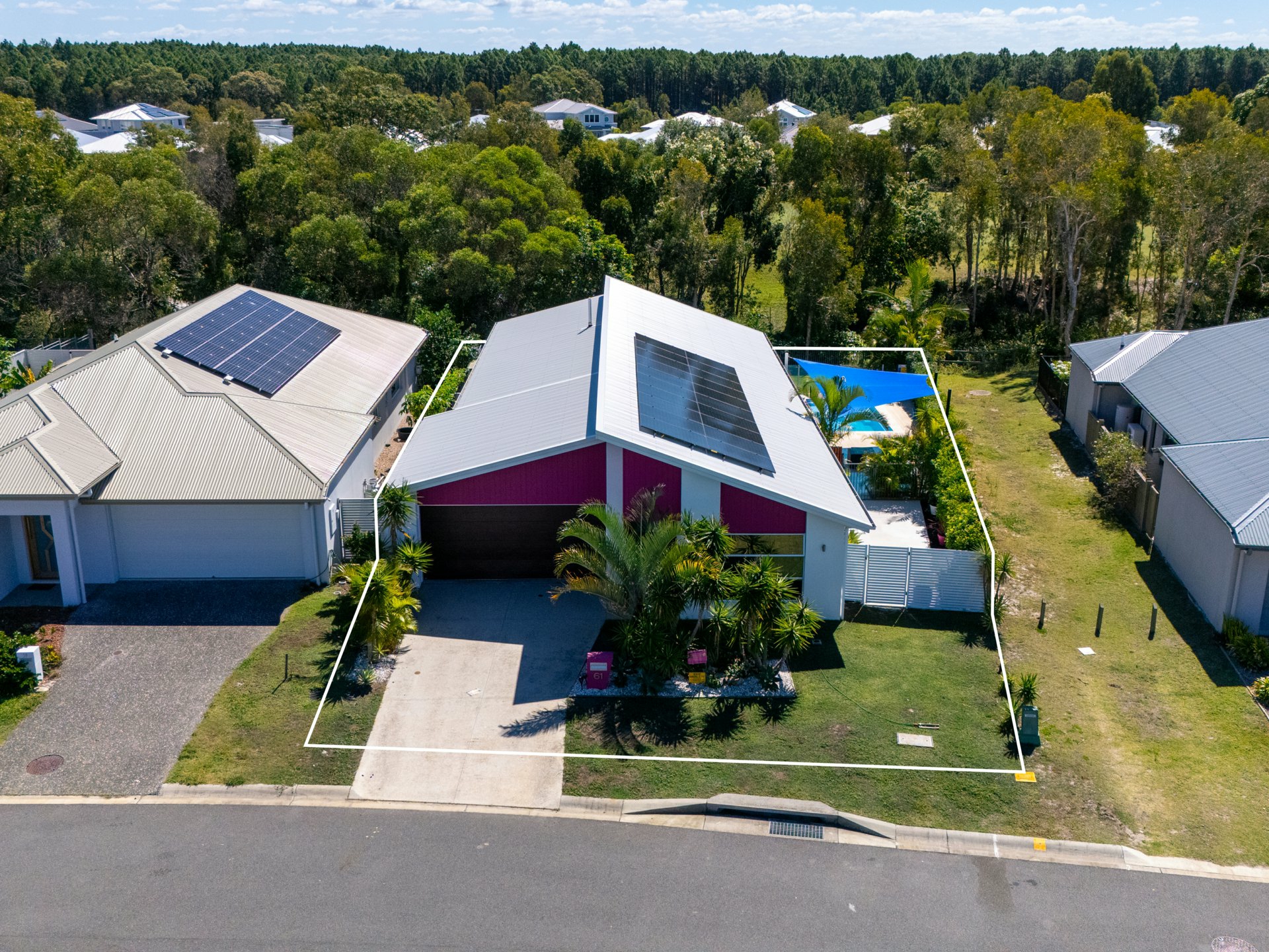 61 Callisia Crescent — photo 19 of 22