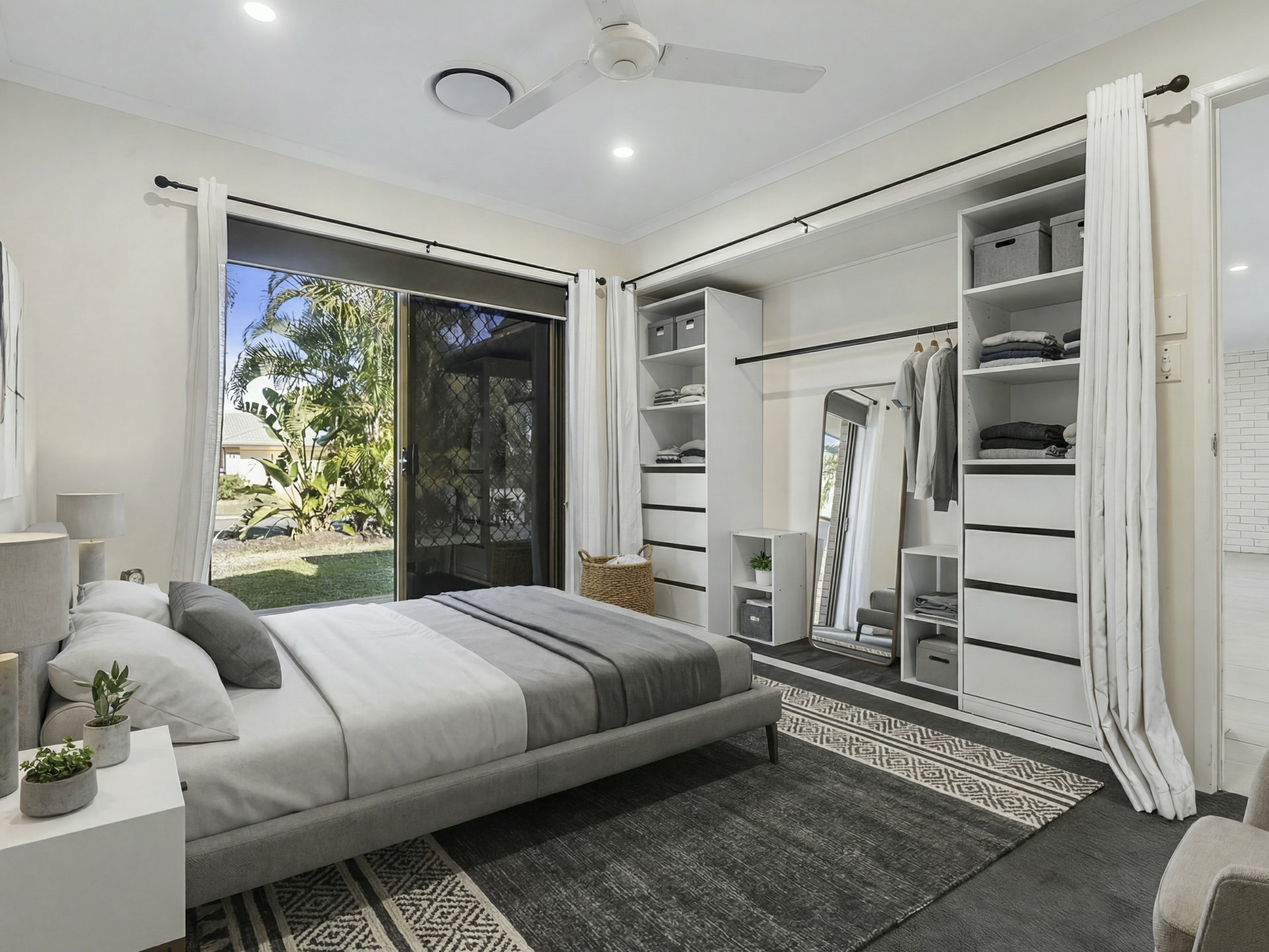 18 Hawaii Crescent — photo 11 of 30