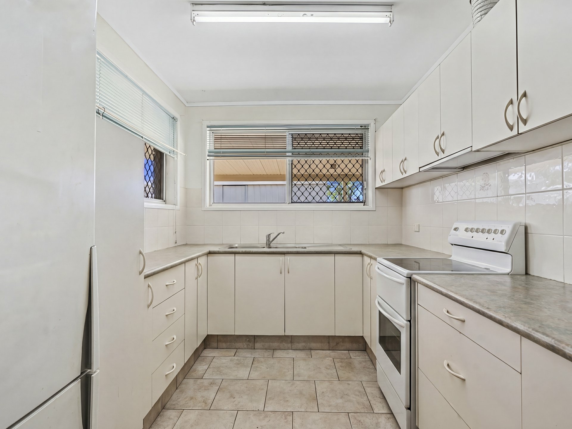 13 Orchid Street — photo 12 of 25