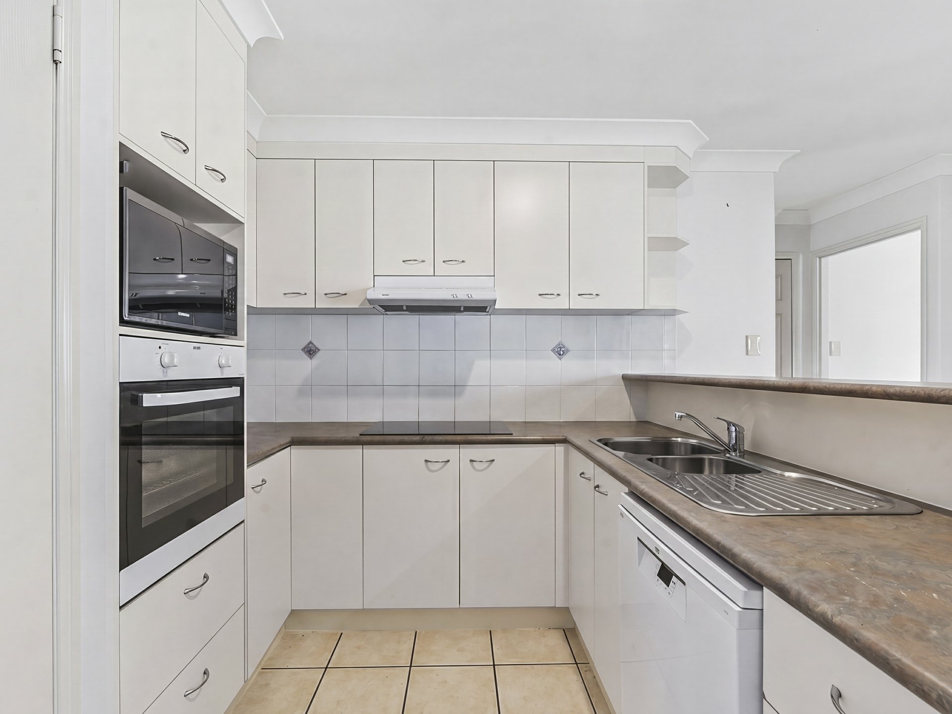 16-18 Trent Court — photo 7 of 23