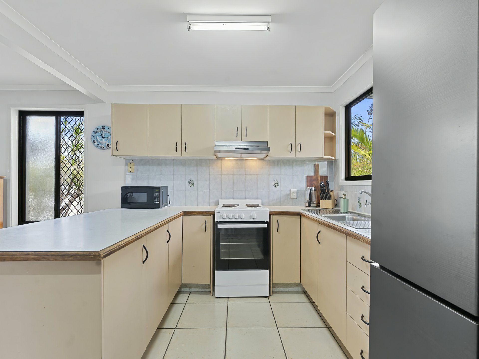 32 Ranald Avenue — photo 5 of 30