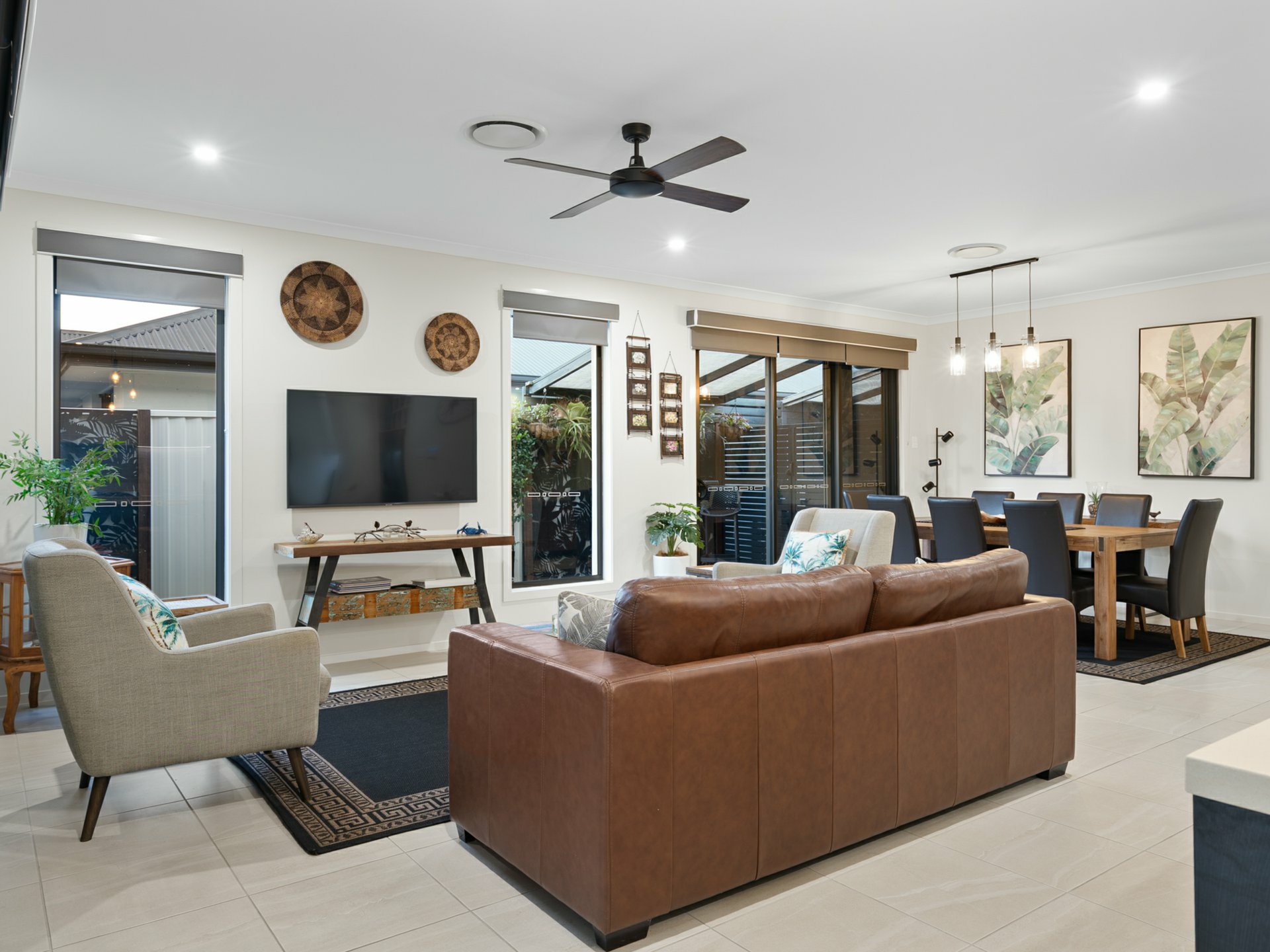 11 Dianella Crescent — photo 3 of 27