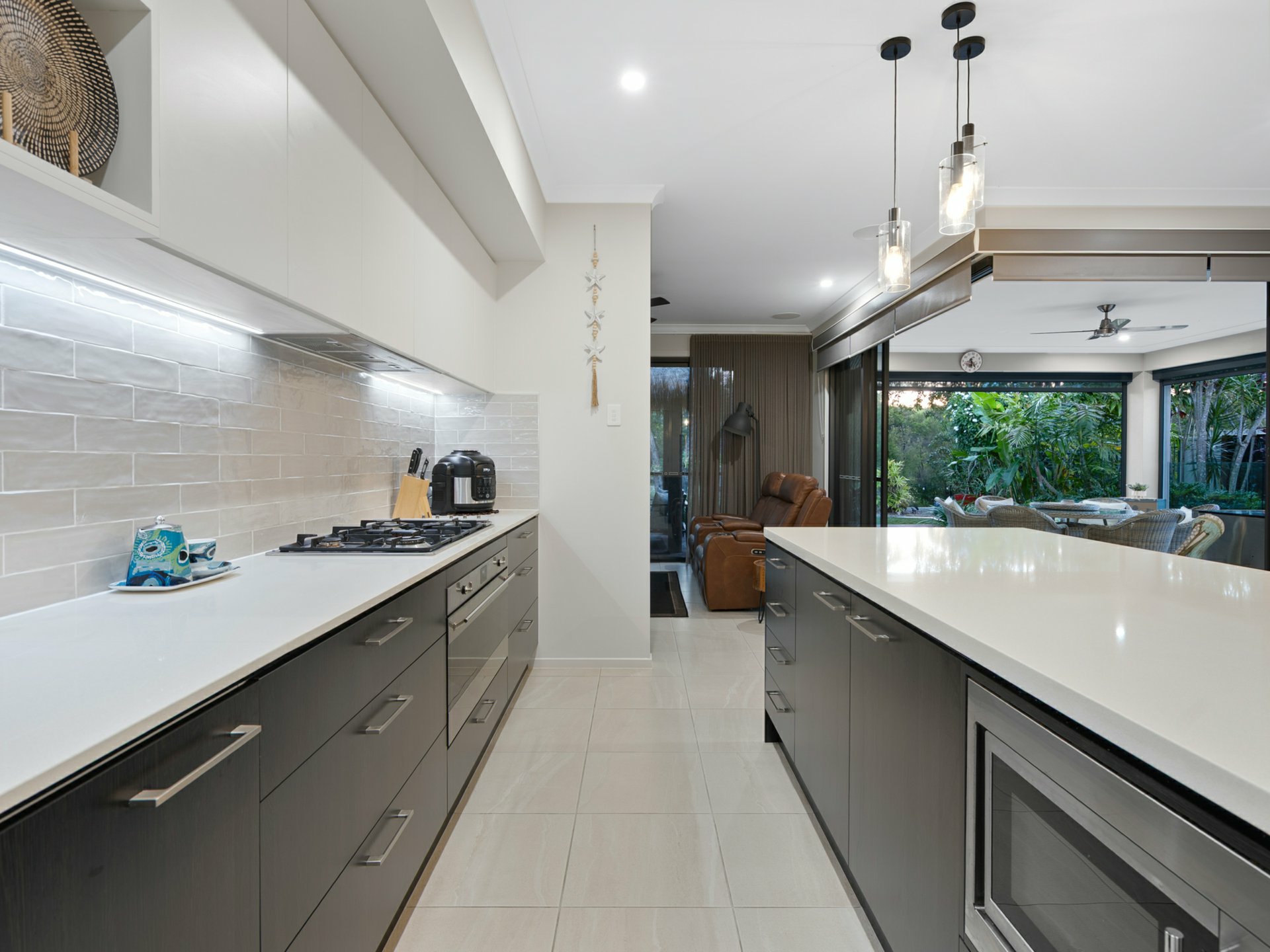 11 Dianella Crescent — photo 7 of 27