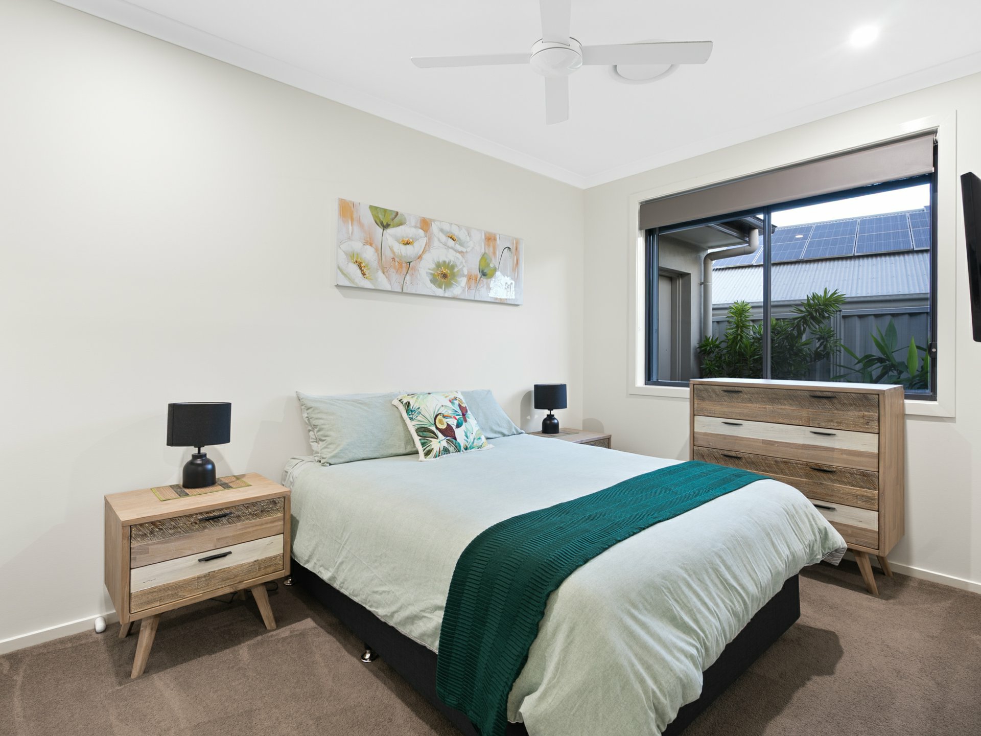 11 Dianella Crescent — photo 18 of 27