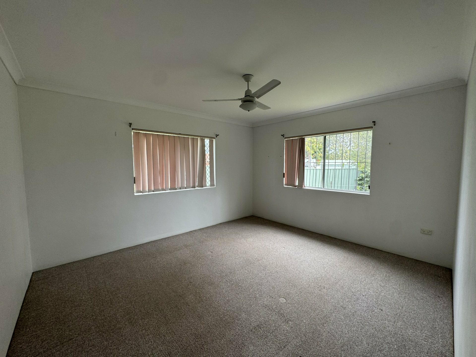 939 Bribie Island Road — photo 3 of 13