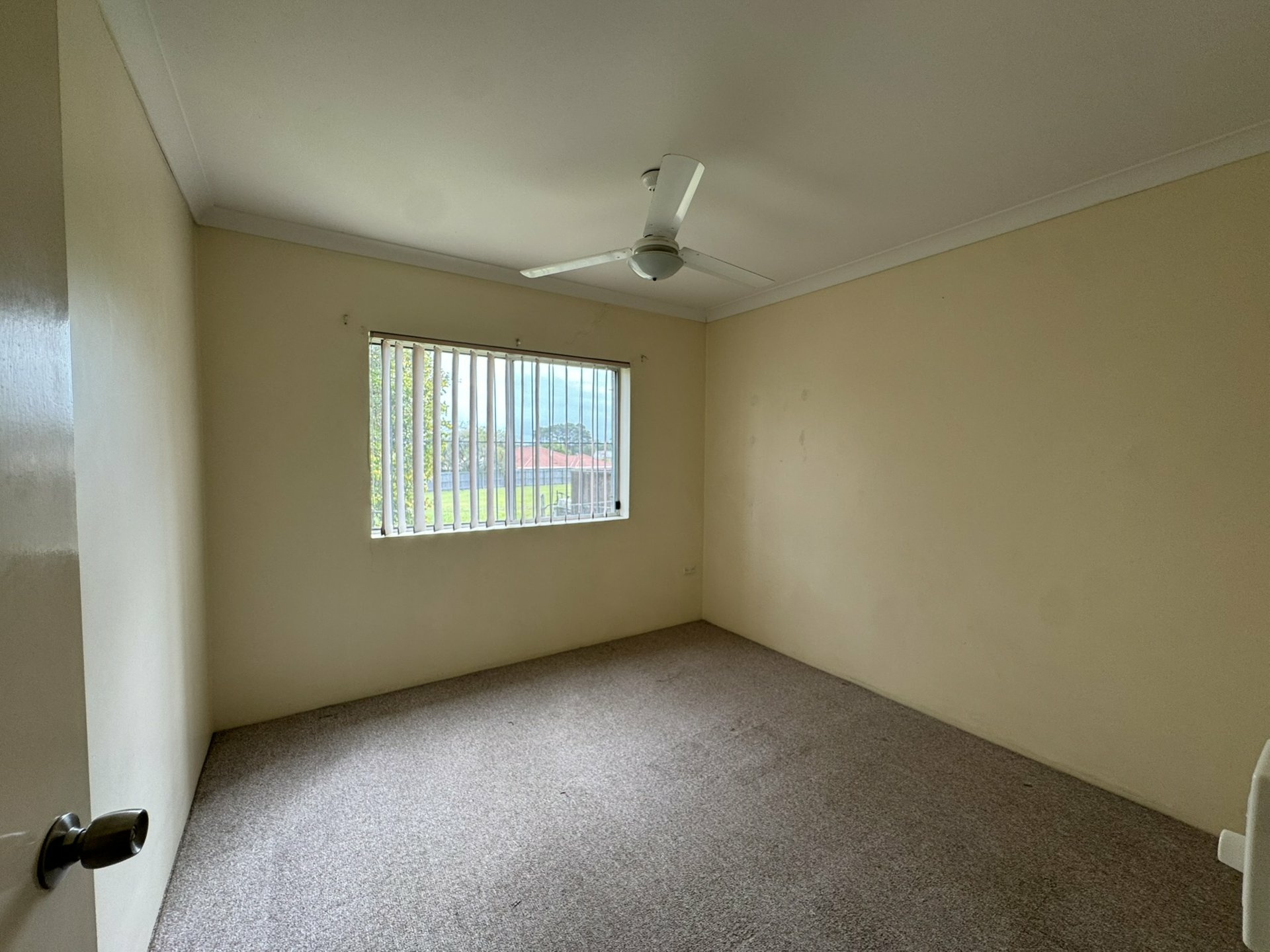 939 Bribie Island Road — photo 4 of 13