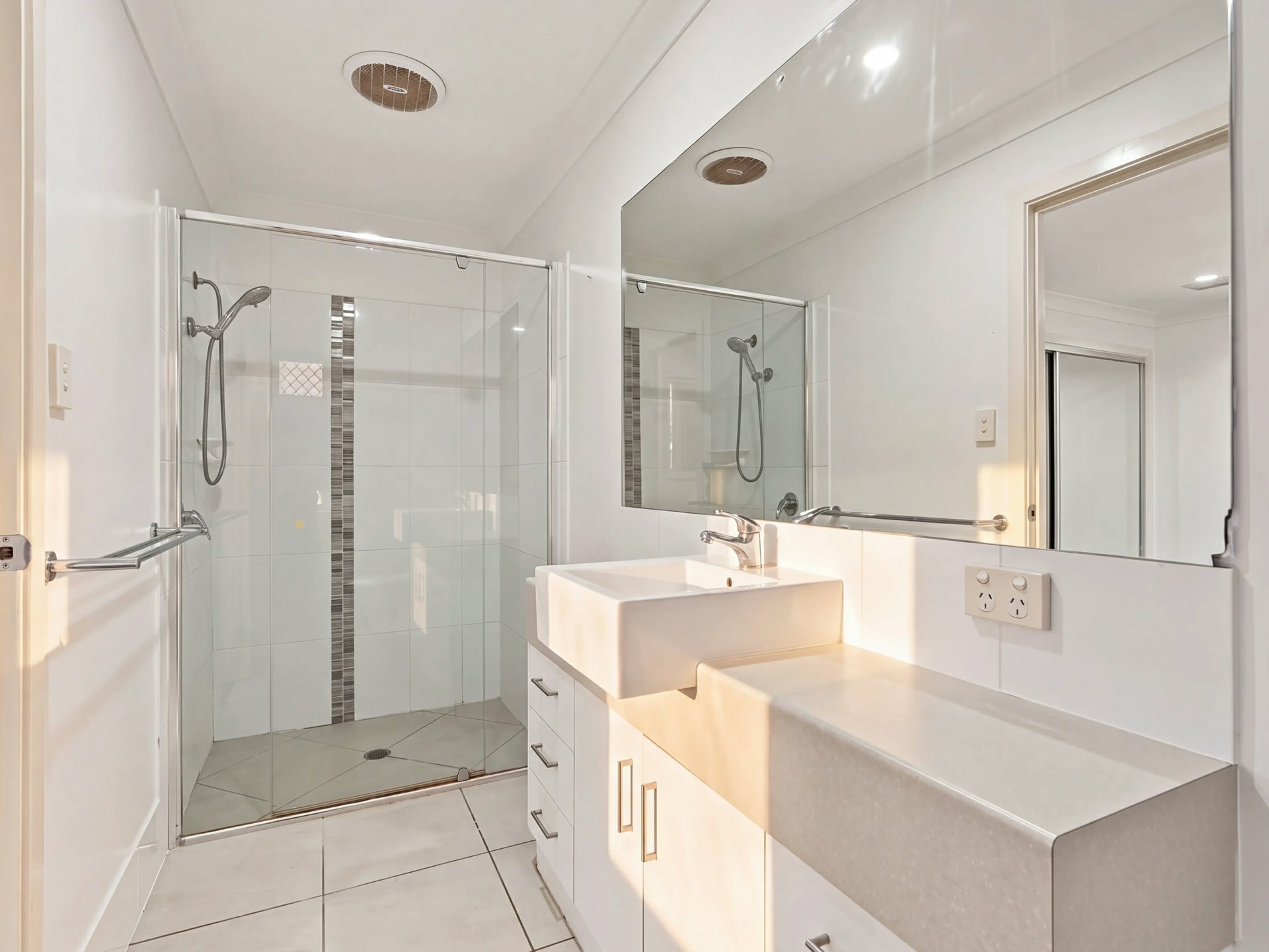 10 Regina Avenue — photo 15 of 19