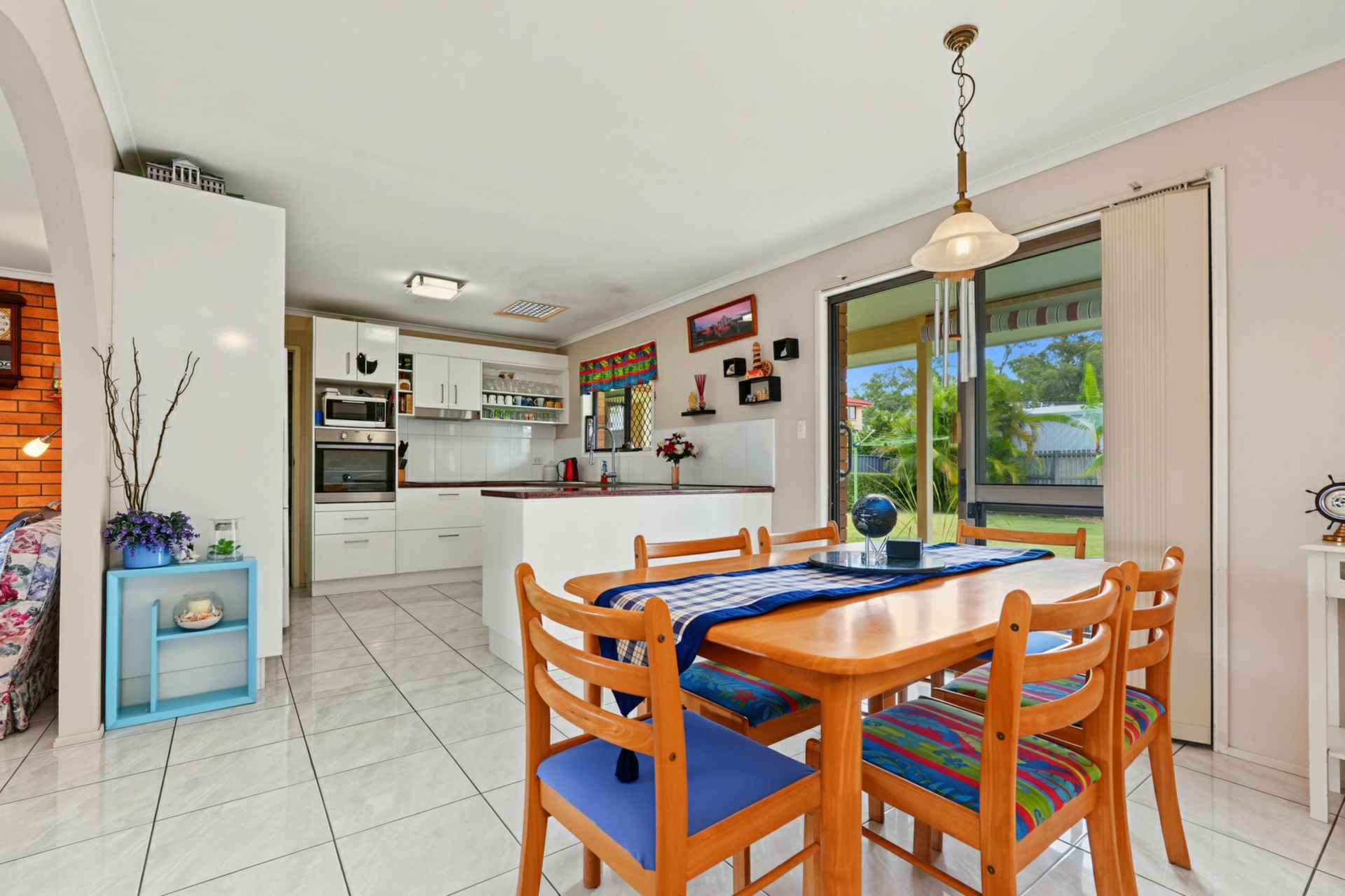 13 Captain Cook Drive — photo 8 of 19