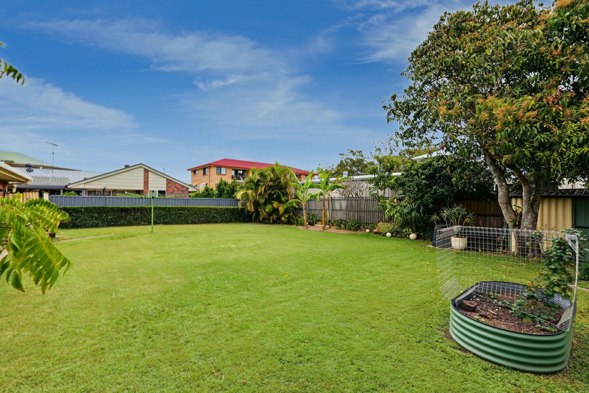 13 Captain Cook Drive — photo 9 of 19