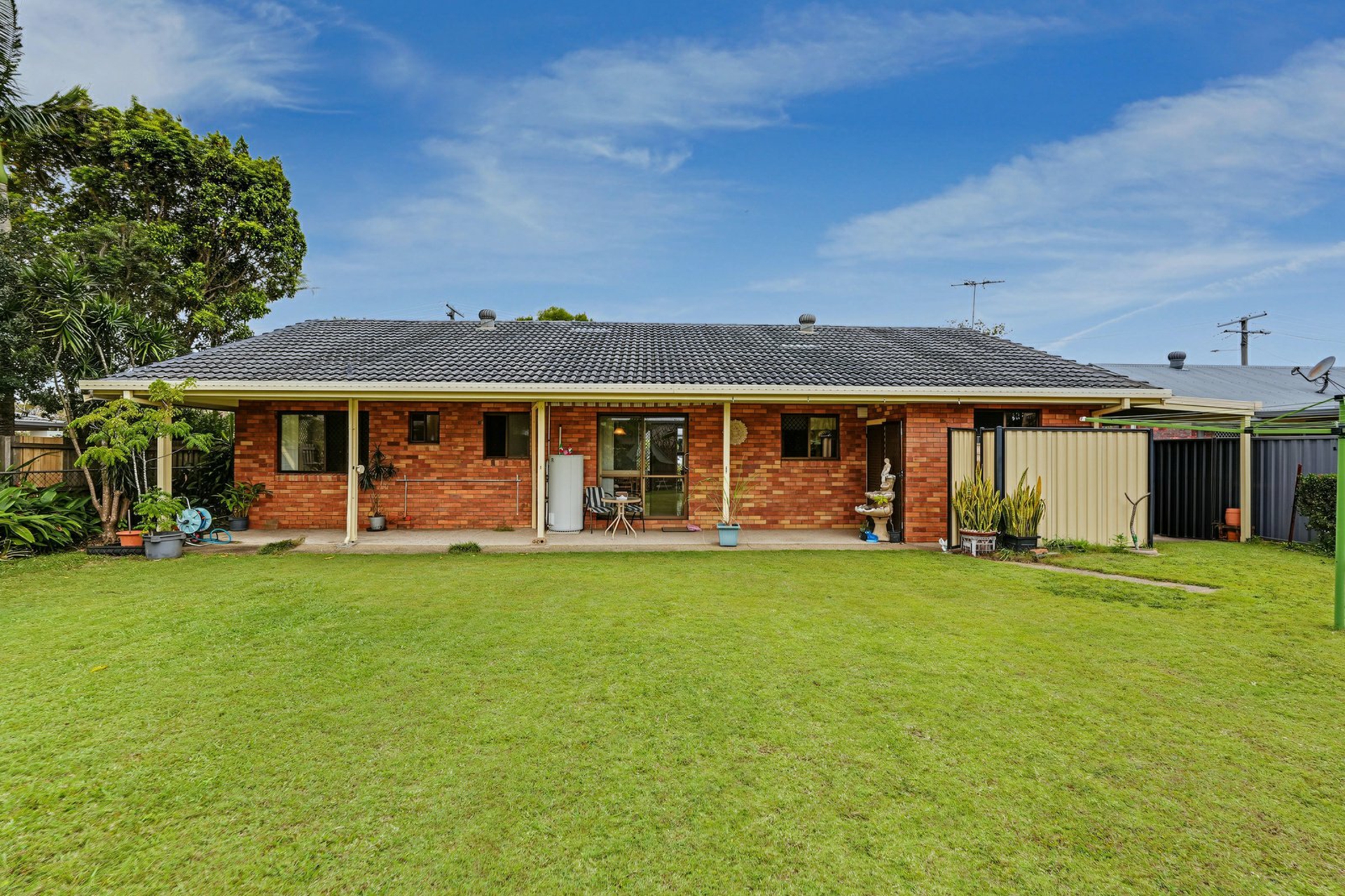 13 Captain Cook Drive — photo 10 of 19