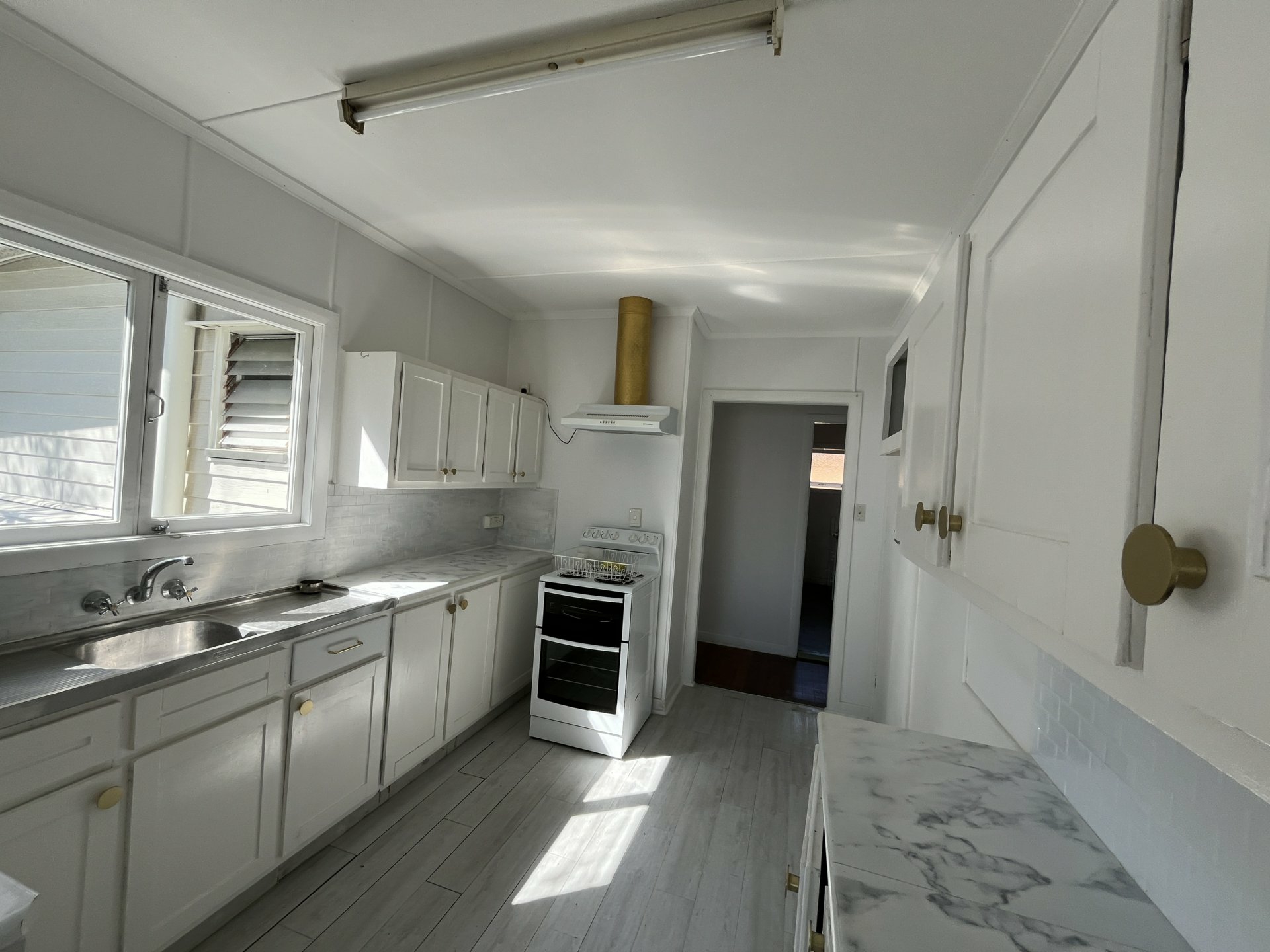 52 Piccadilly Street — photo 8 of 9