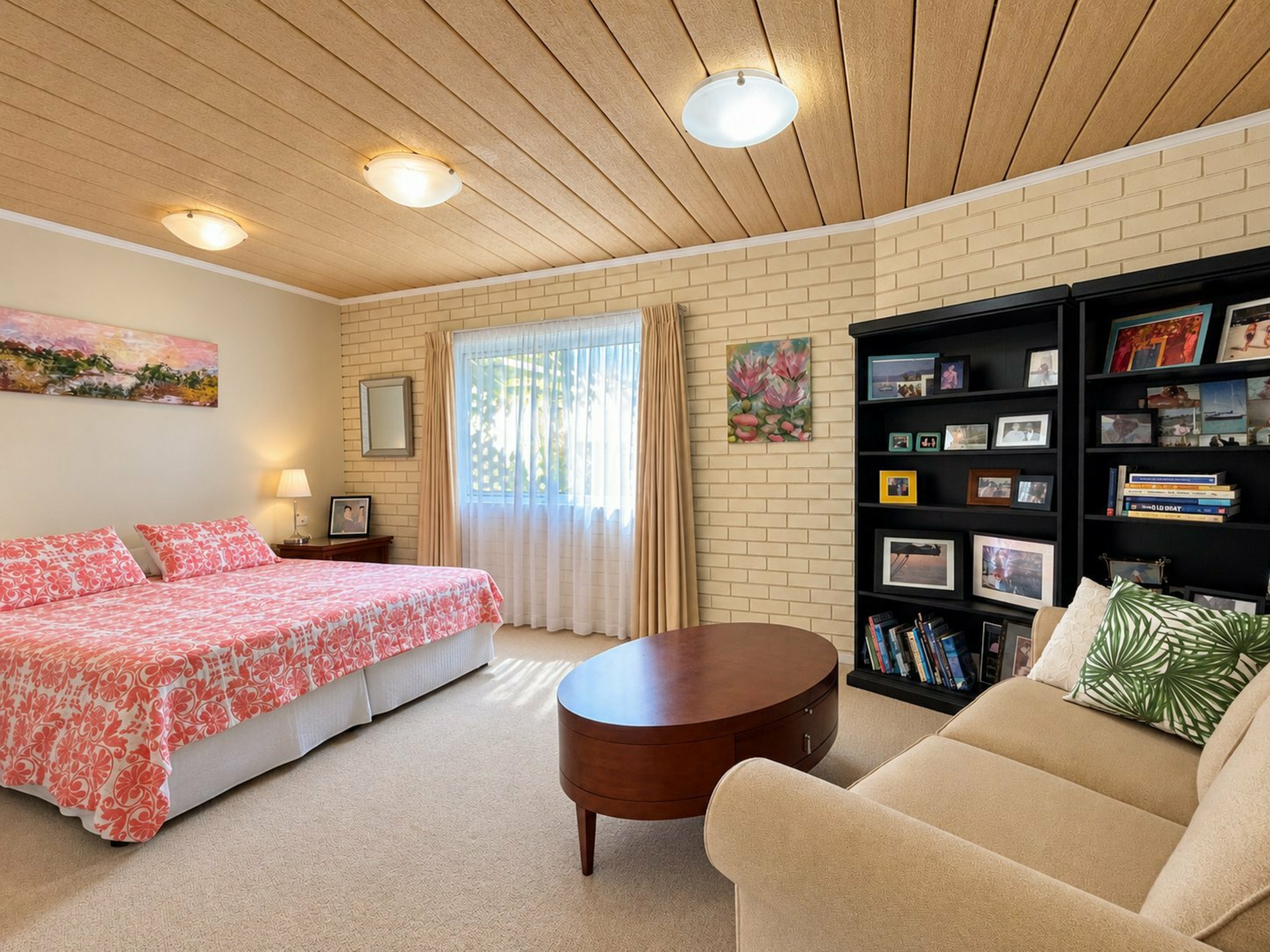10 Brookes Crescent — photo 11 of 19