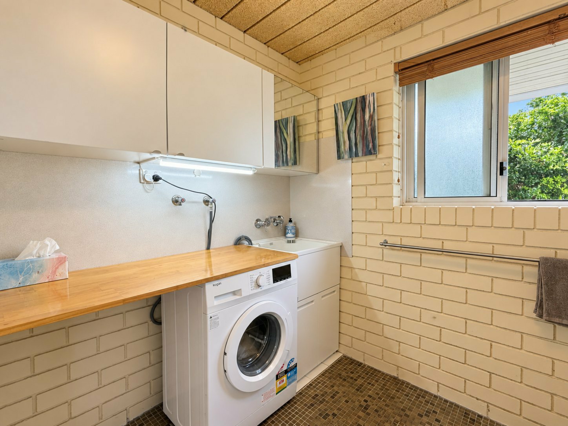 10 Brookes Crescent — photo 14 of 19