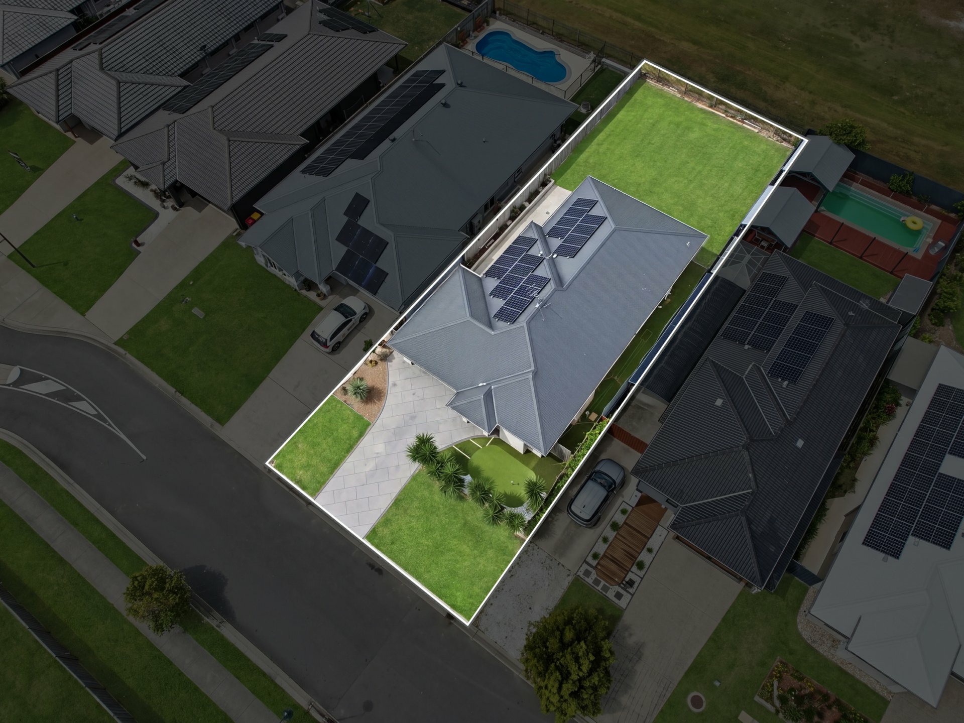 44 Watergum Crescent — photo 3 of 30