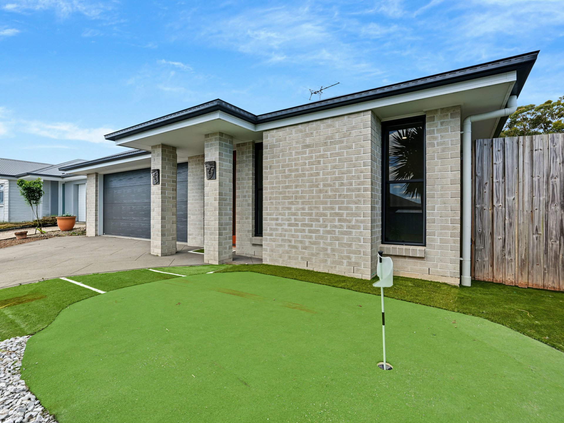 44 Watergum Crescent — photo 8 of 30