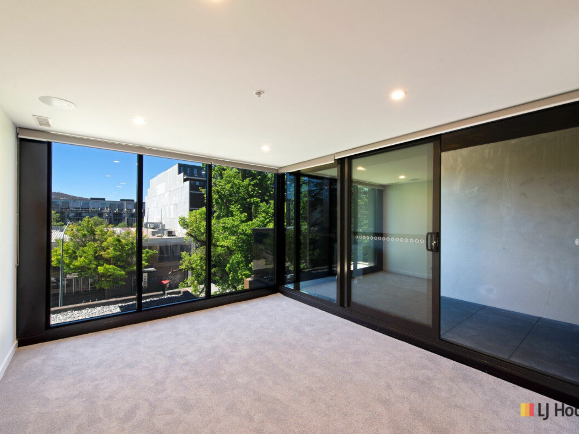 421/1 Elouera Street, BRADDON
