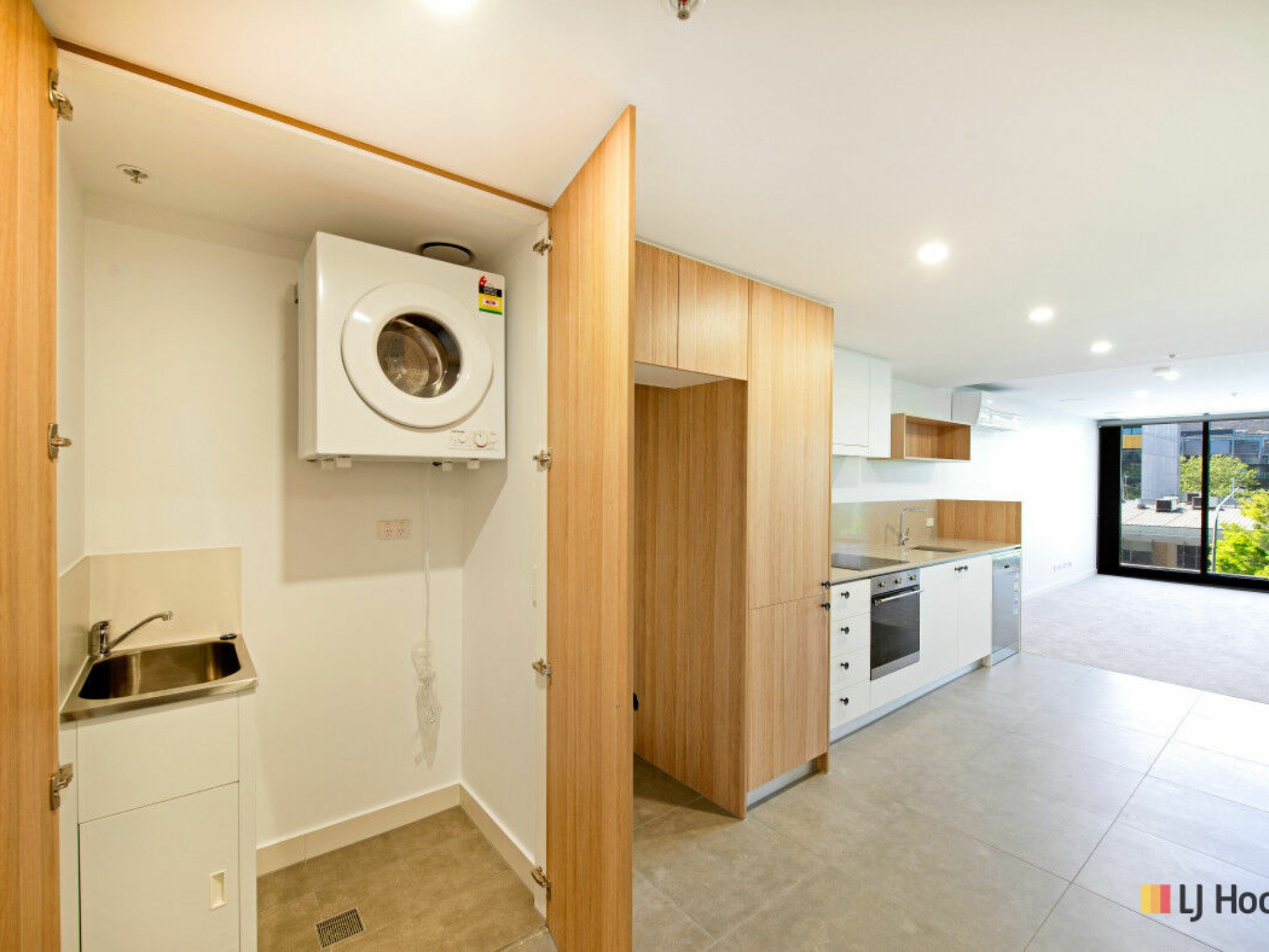 421/1 Elouera Street, BRADDON