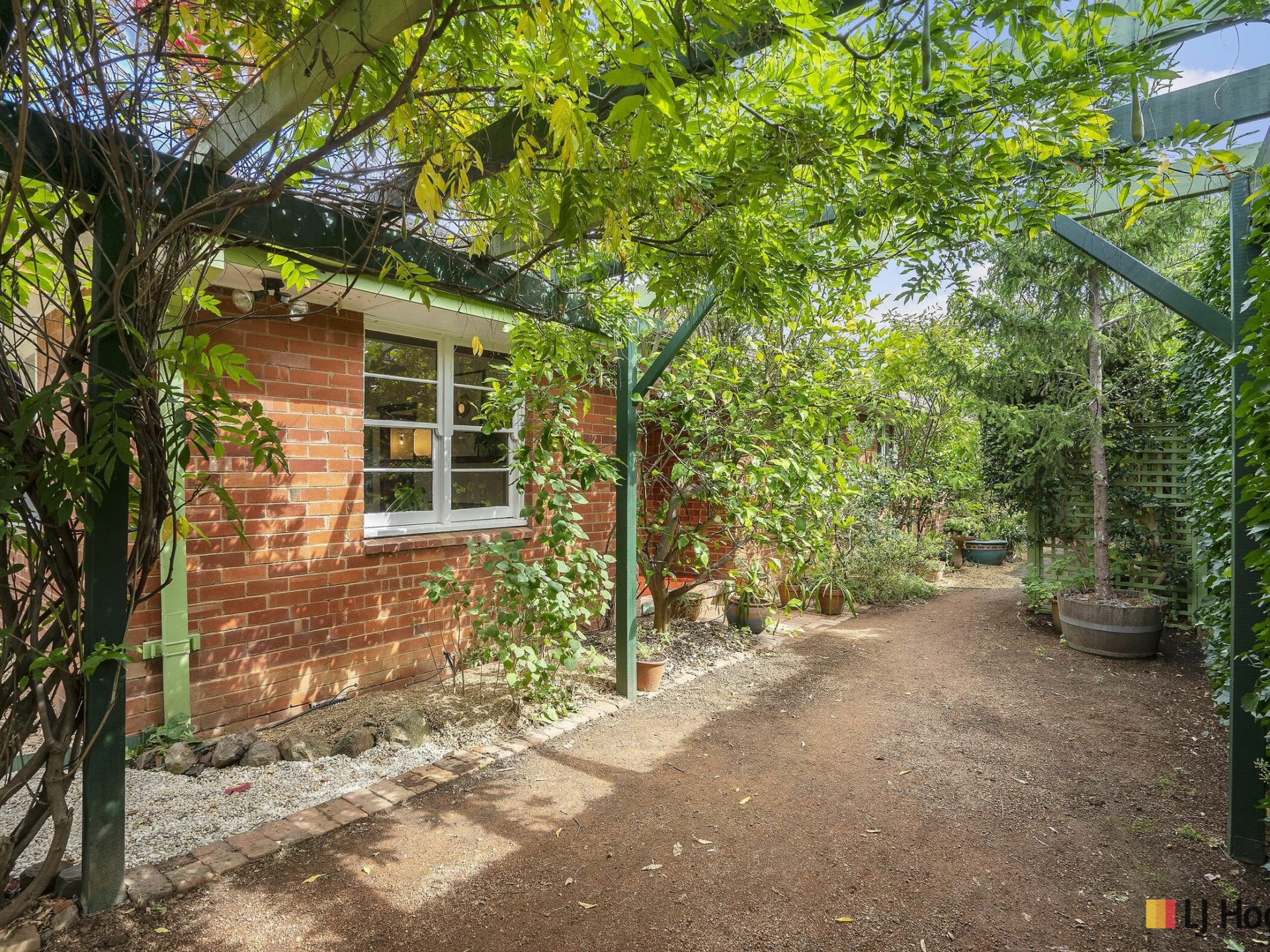 13 Lalor Street, AINSLIE