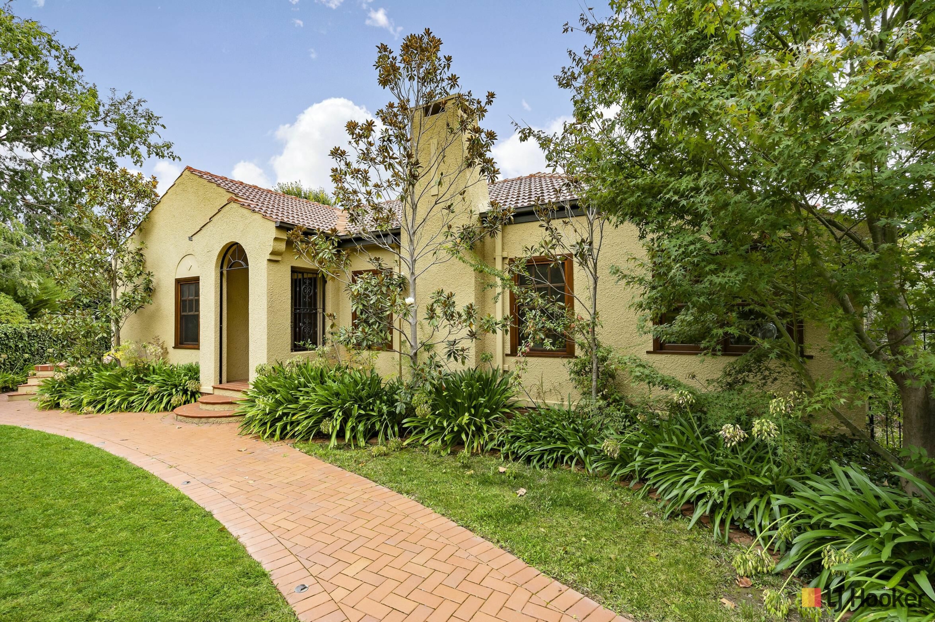 5 Dirrawan Gardens, REID