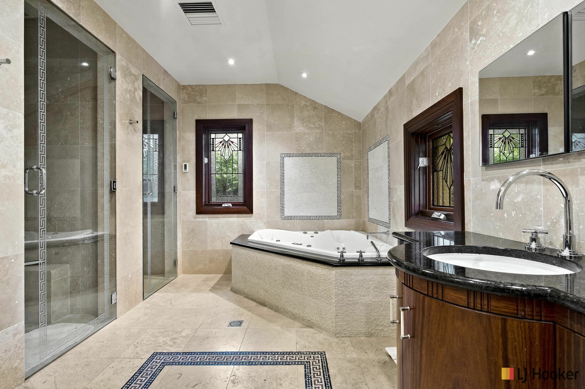 5 Dirrawan Gardens, REID