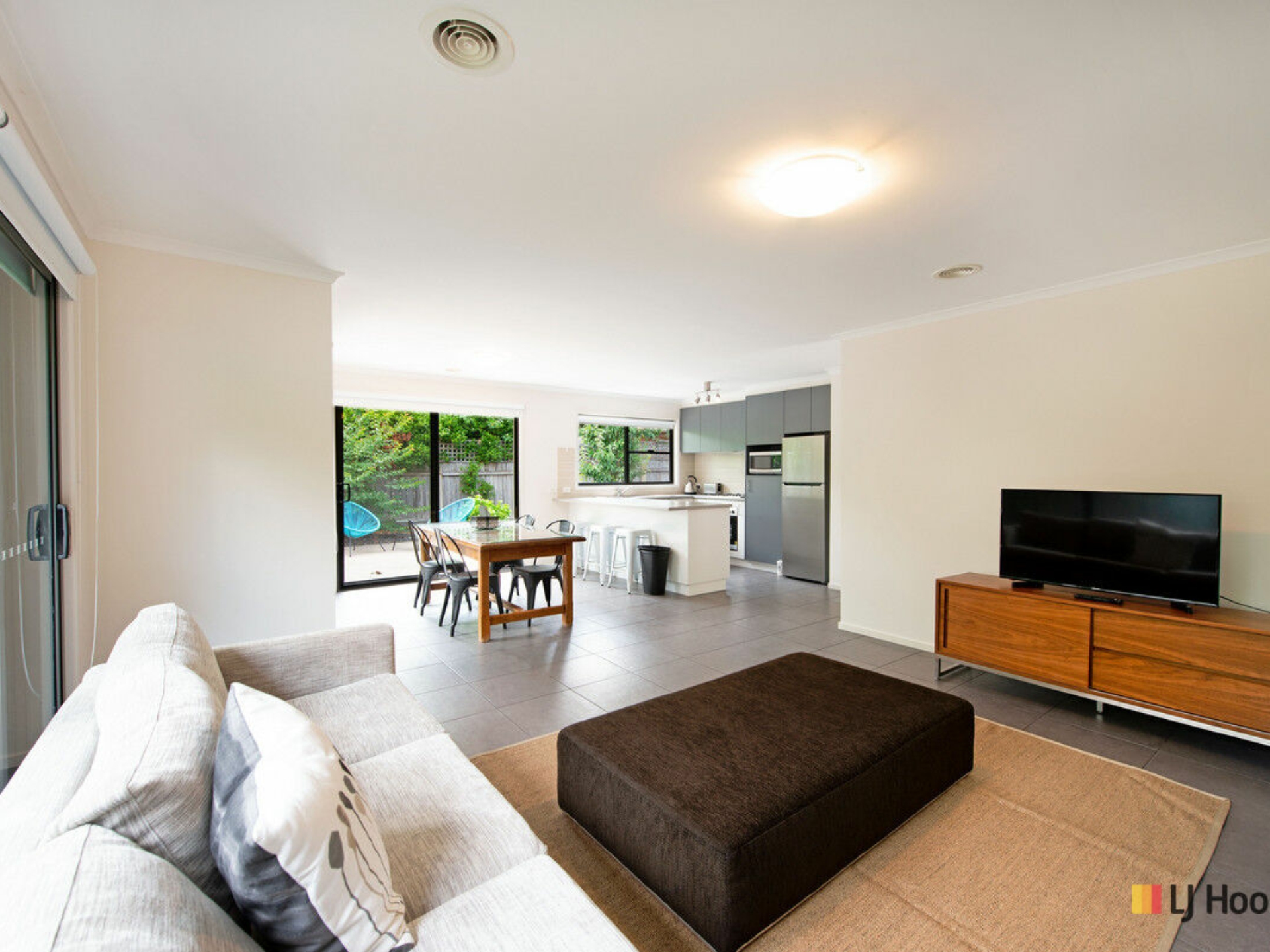 24B Lowanna Street, BRADDON