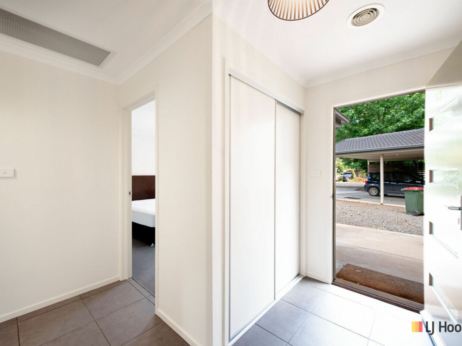 24B Lowanna Street, BRADDON