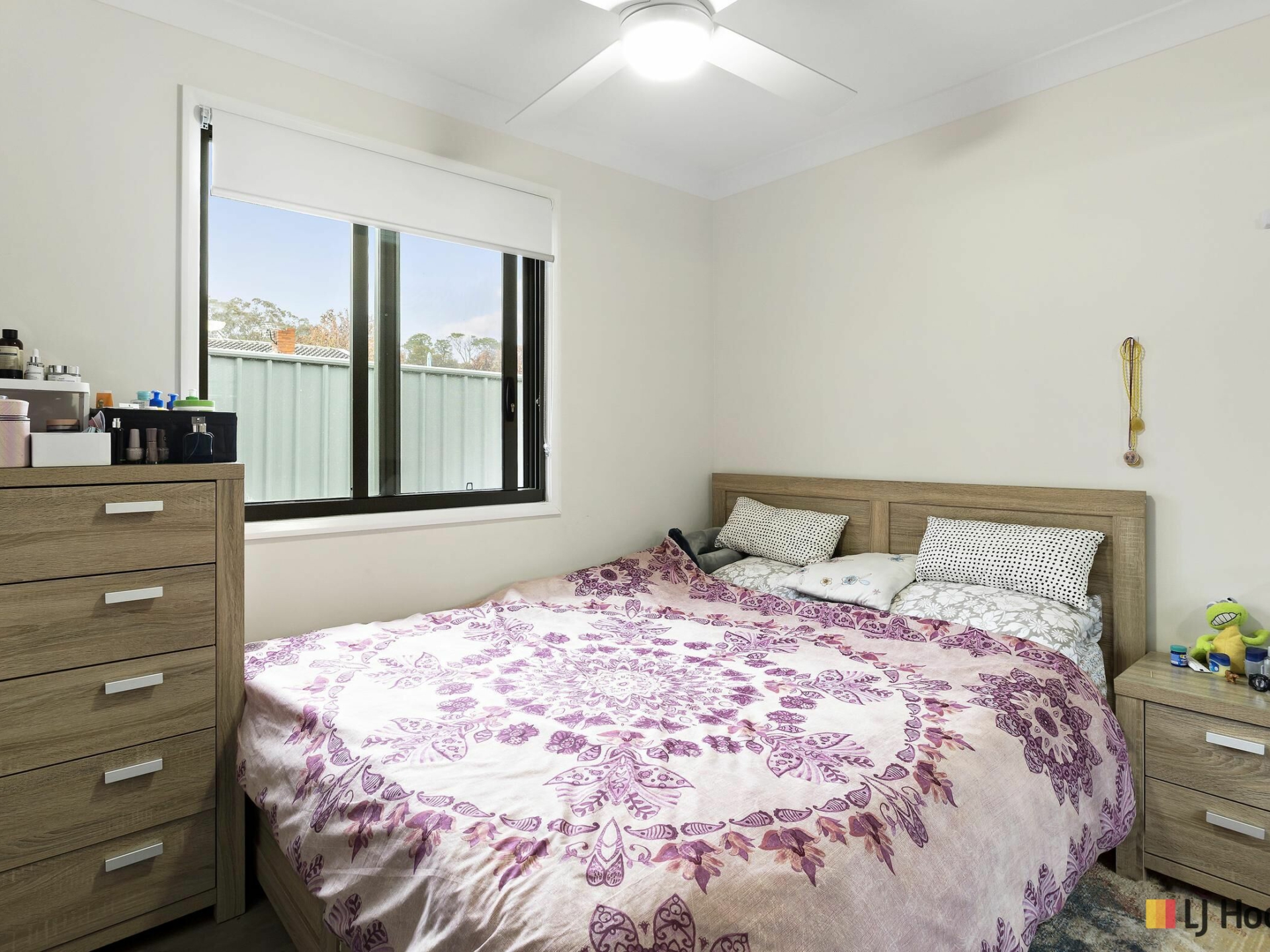 6 Cowan Street, DOWNER