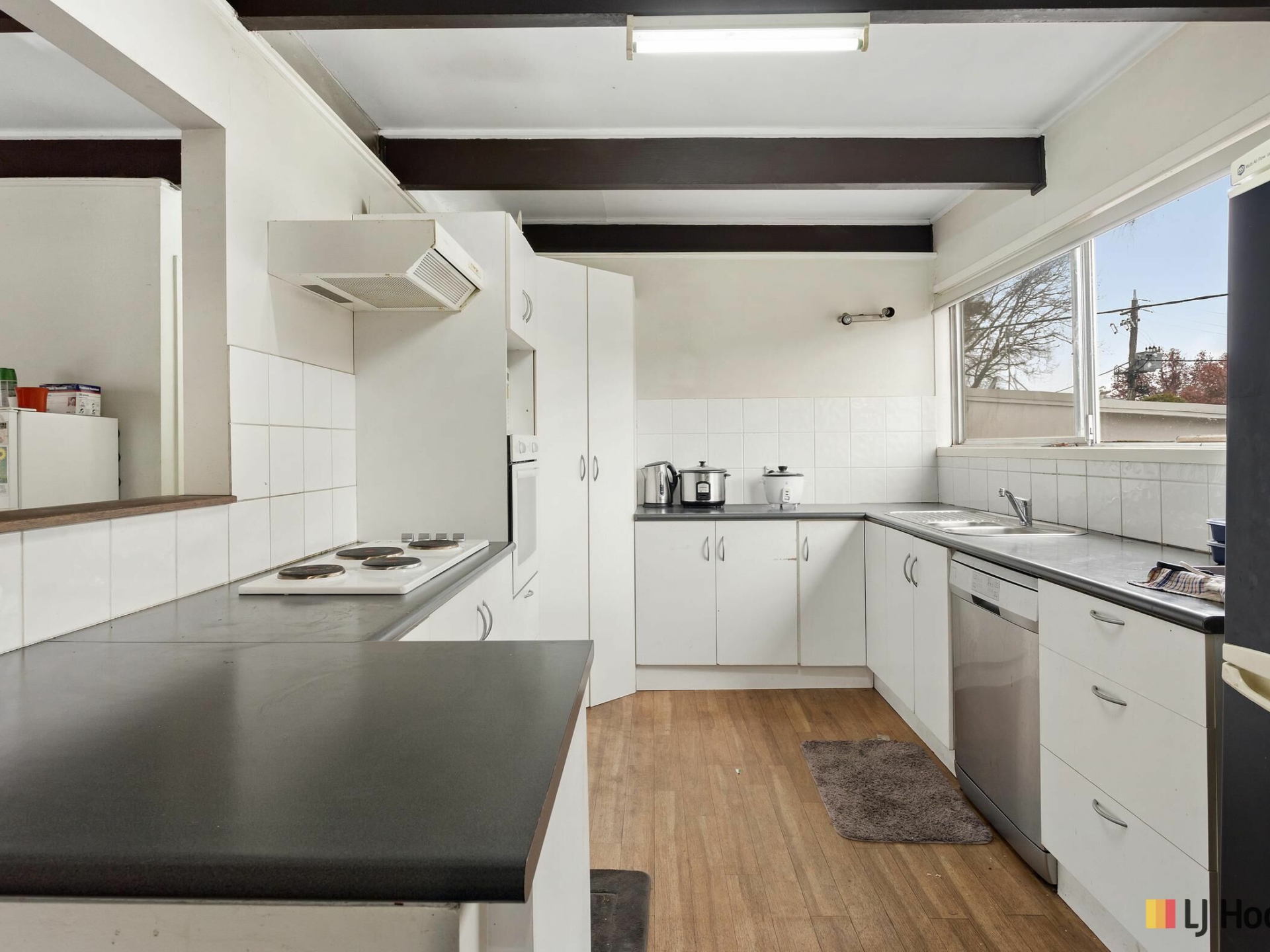 6 Cowan Street, DOWNER