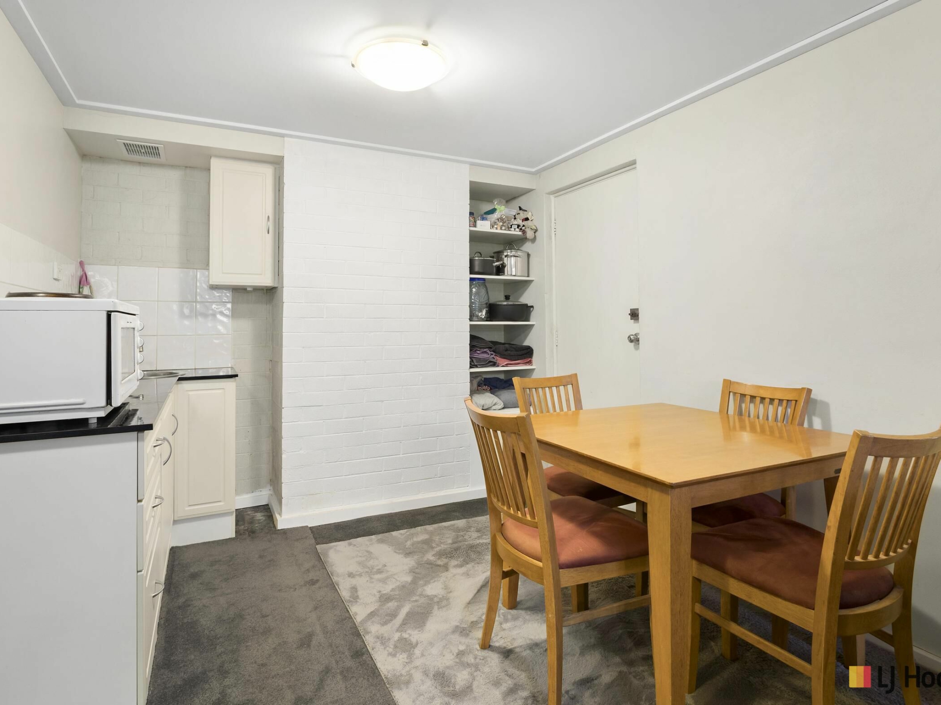 6 Cowan Street, DOWNER