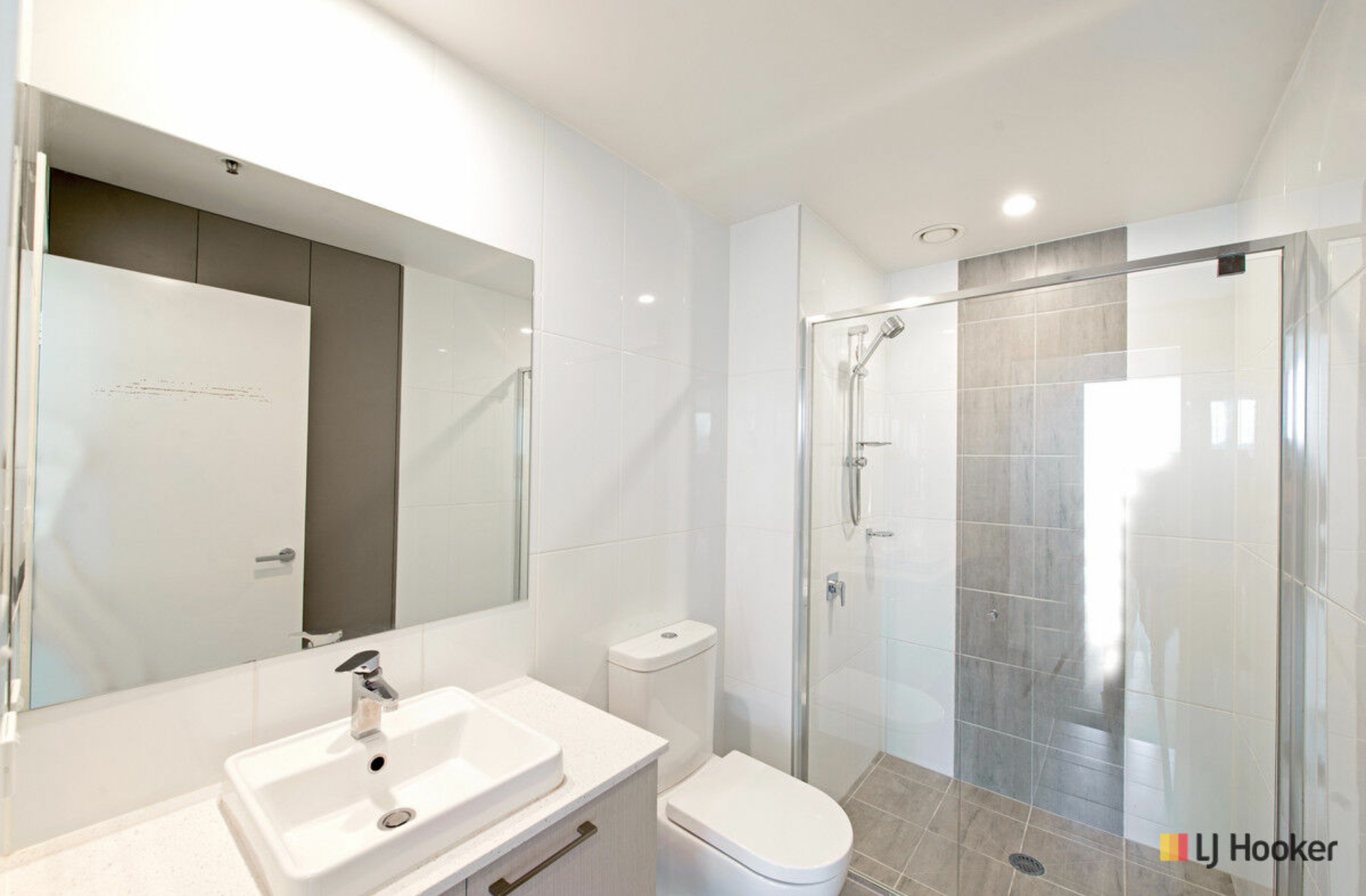 182/7 Irving Street, PHILLIP