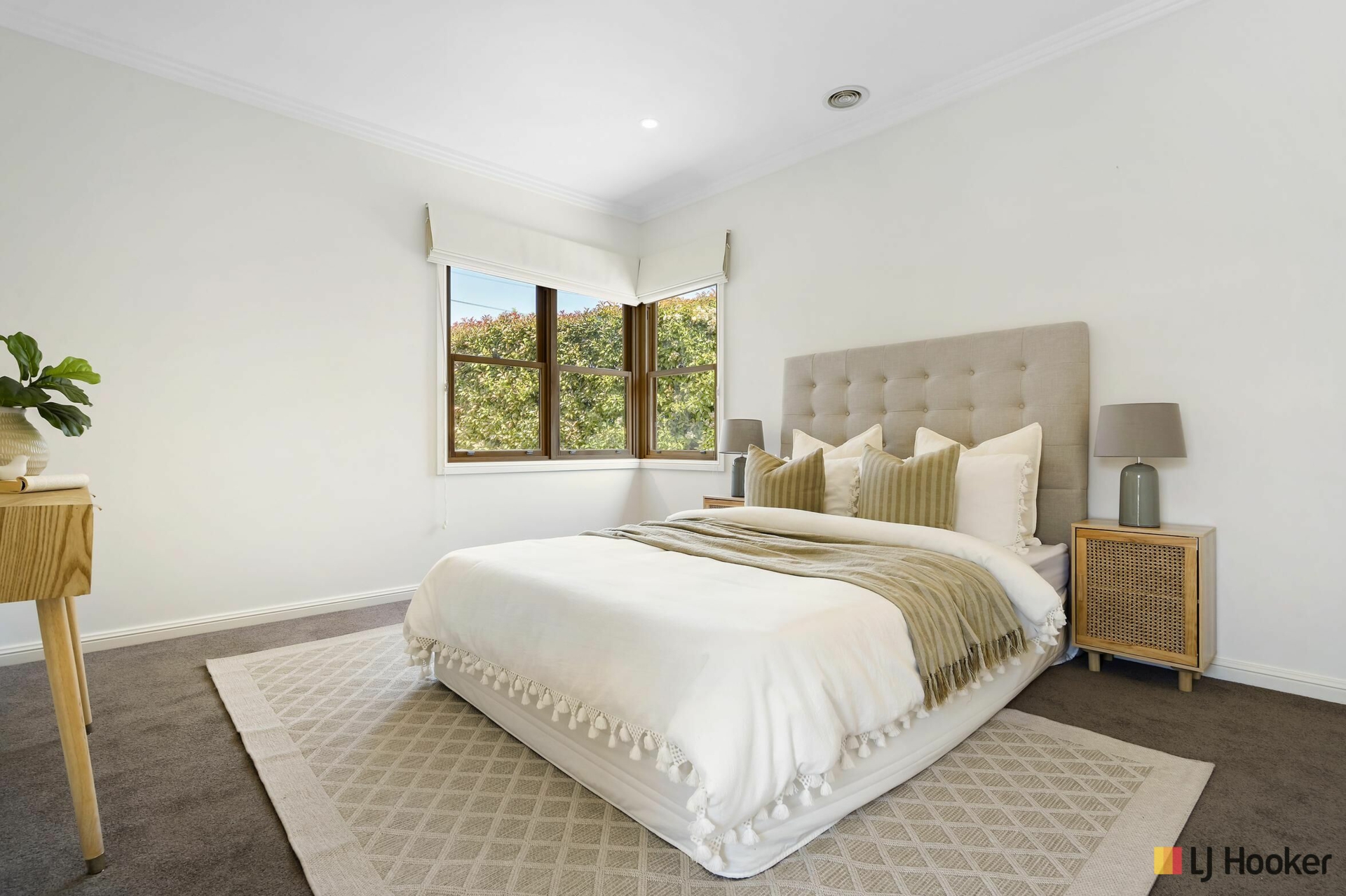 12 Officer Crescent, AINSLIE
