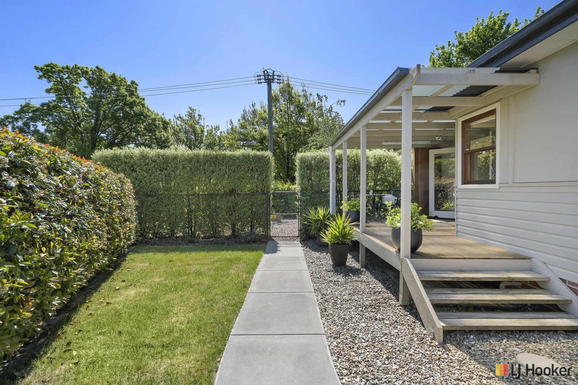 12 Officer Crescent, AINSLIE