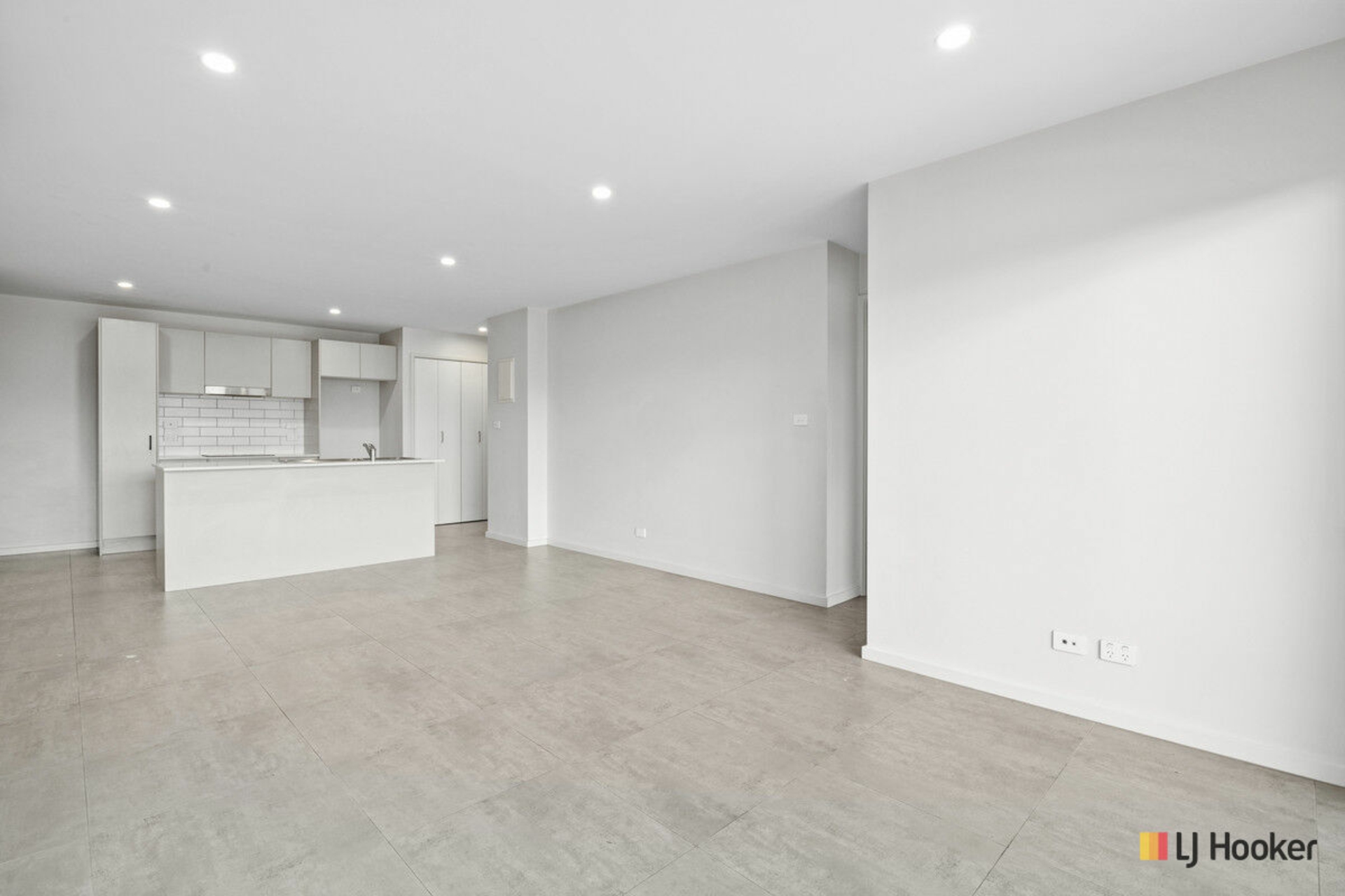 15/530 Cotter Road, COOMBS