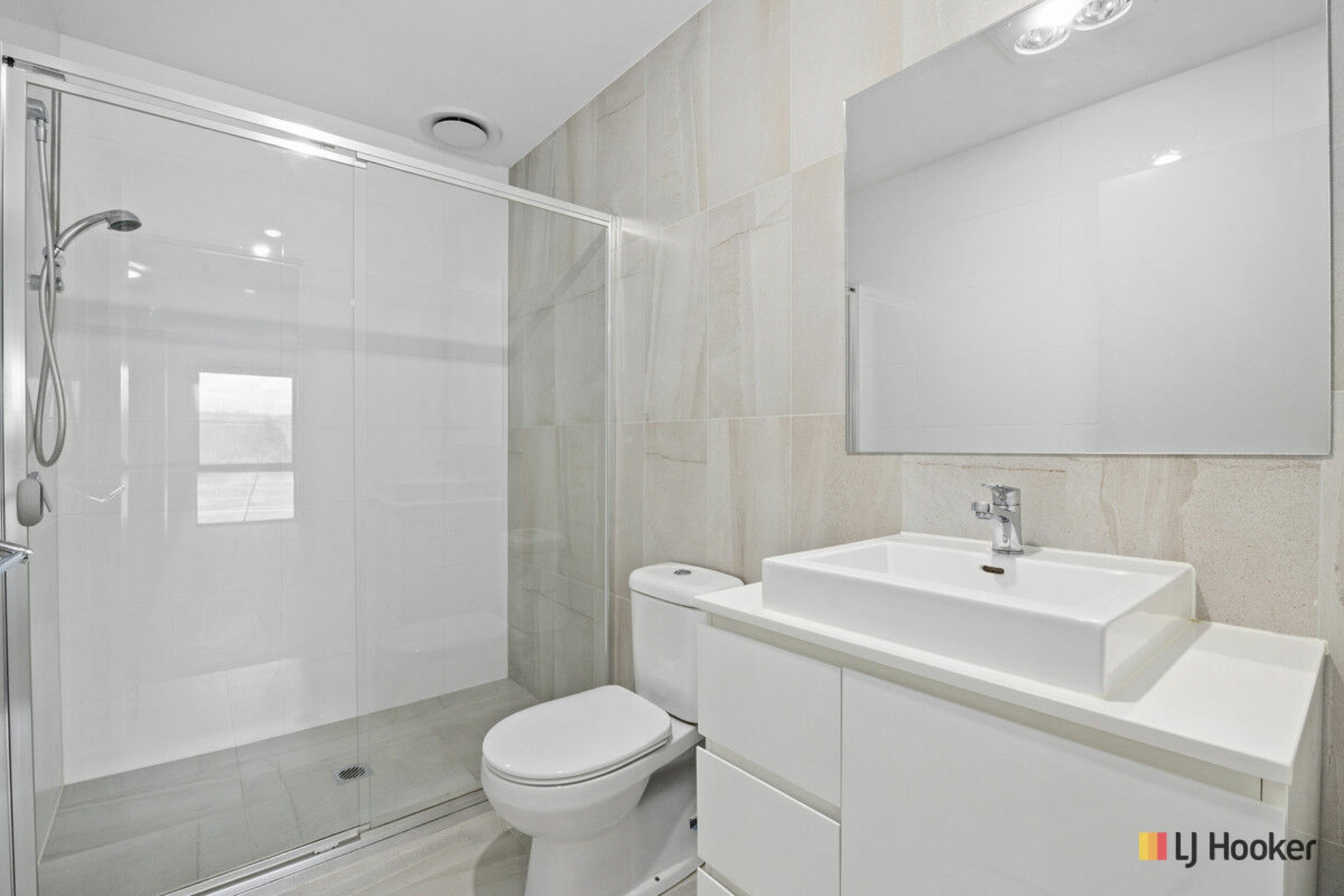 15/530 Cotter Road, COOMBS
