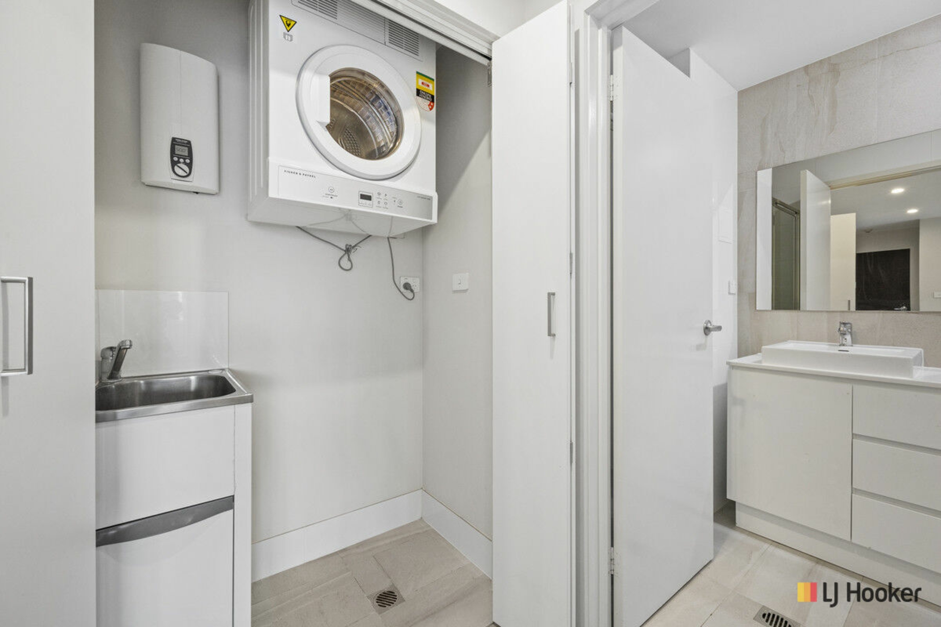 15/530 Cotter Road, COOMBS