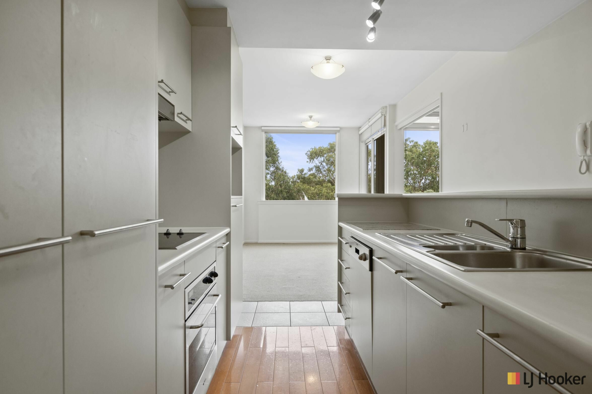 32/12 Challis Street, DICKSON