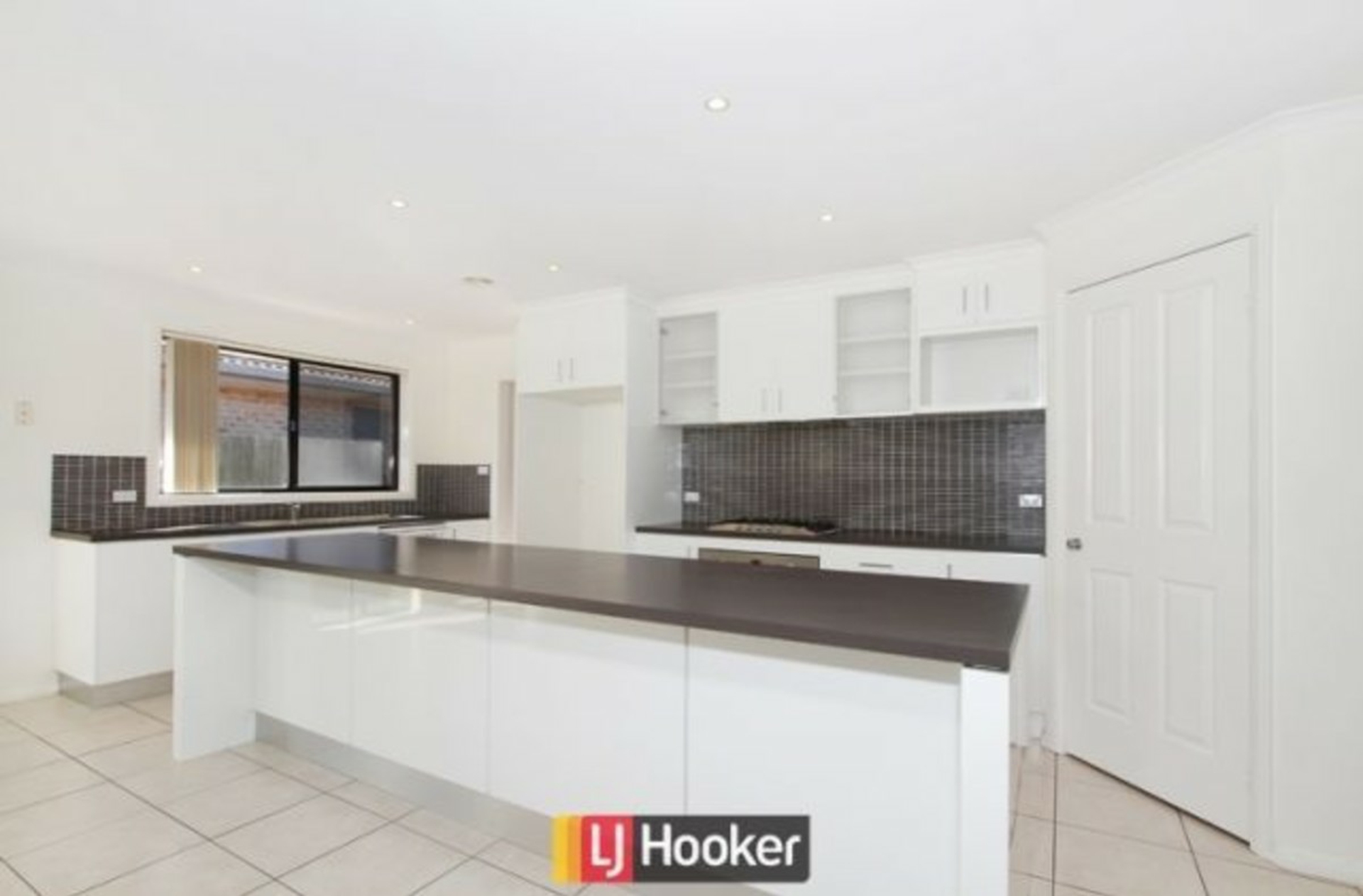42 Kitty McEwan Street, MCKELLAR