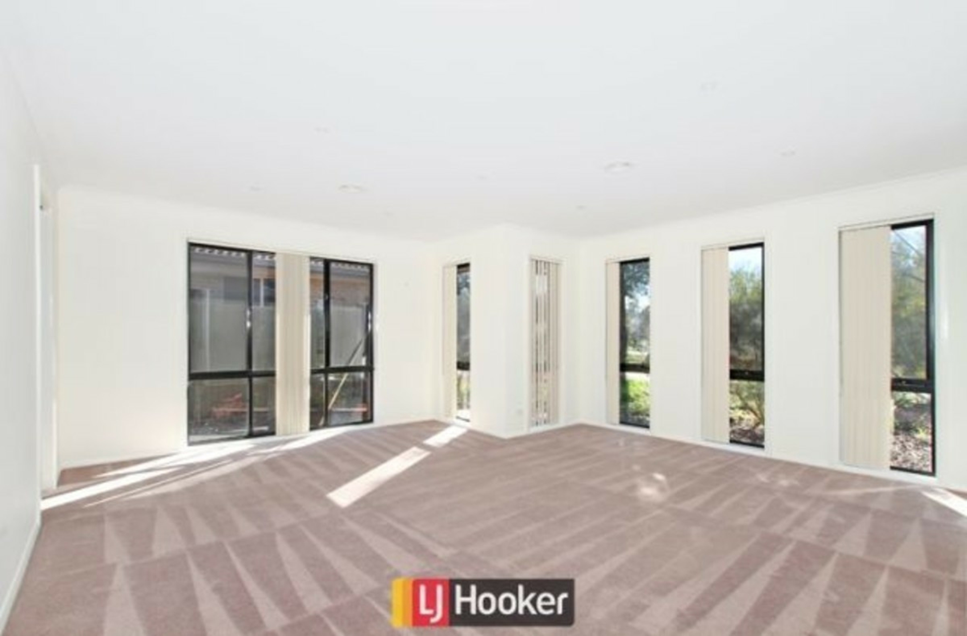 42 Kitty McEwan Street, MCKELLAR
