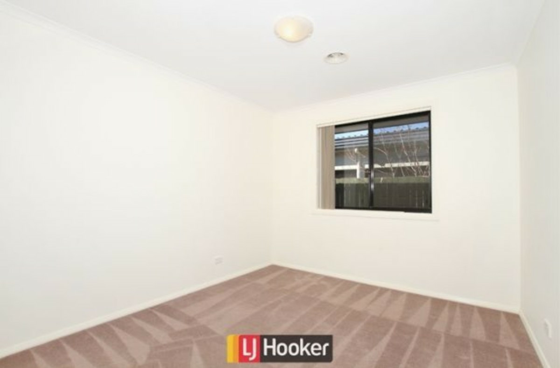 42 Kitty McEwan Street, MCKELLAR