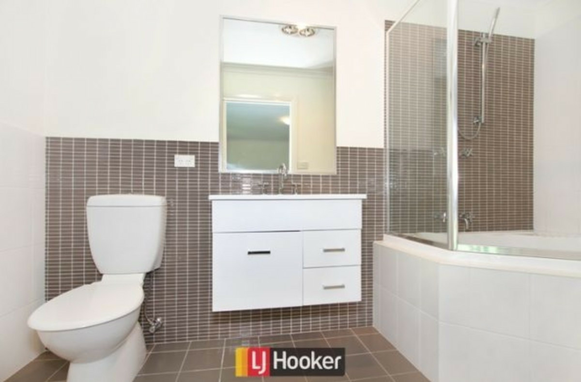 42 Kitty McEwan Street, MCKELLAR