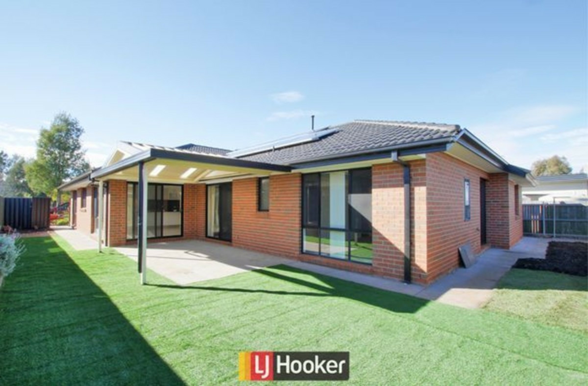 42 Kitty McEwan Street, MCKELLAR