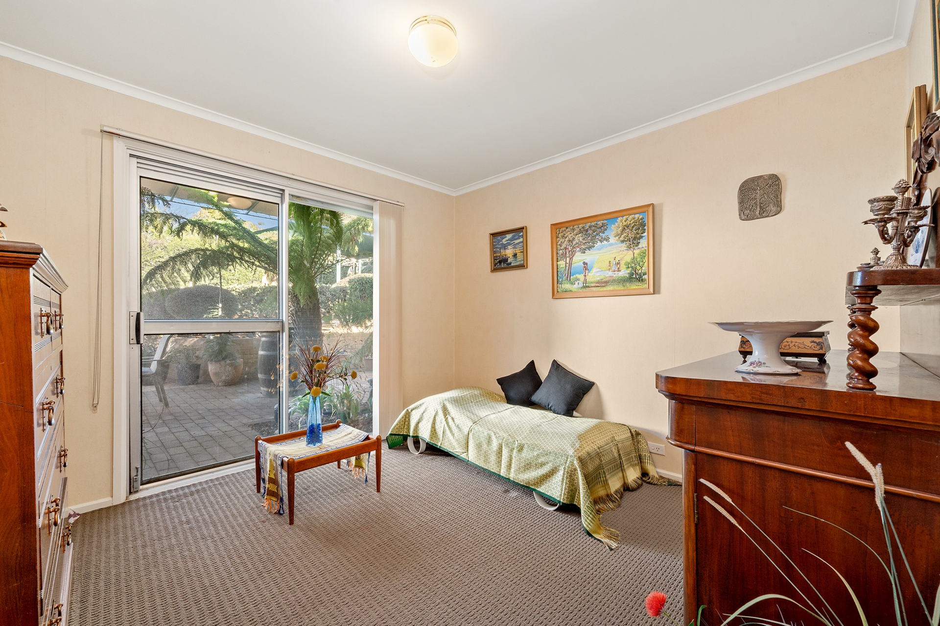 9 Faulkner Place, CHAPMAN