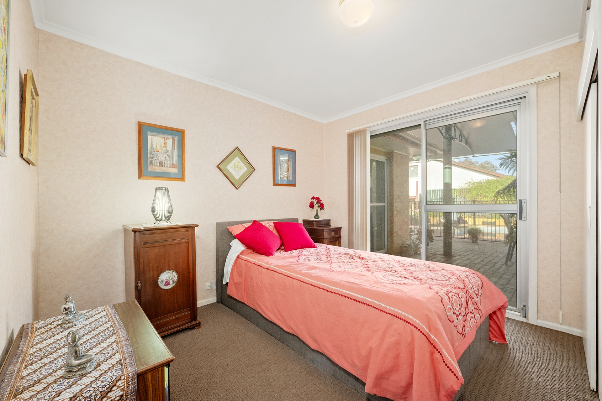 9 Faulkner Place, CHAPMAN