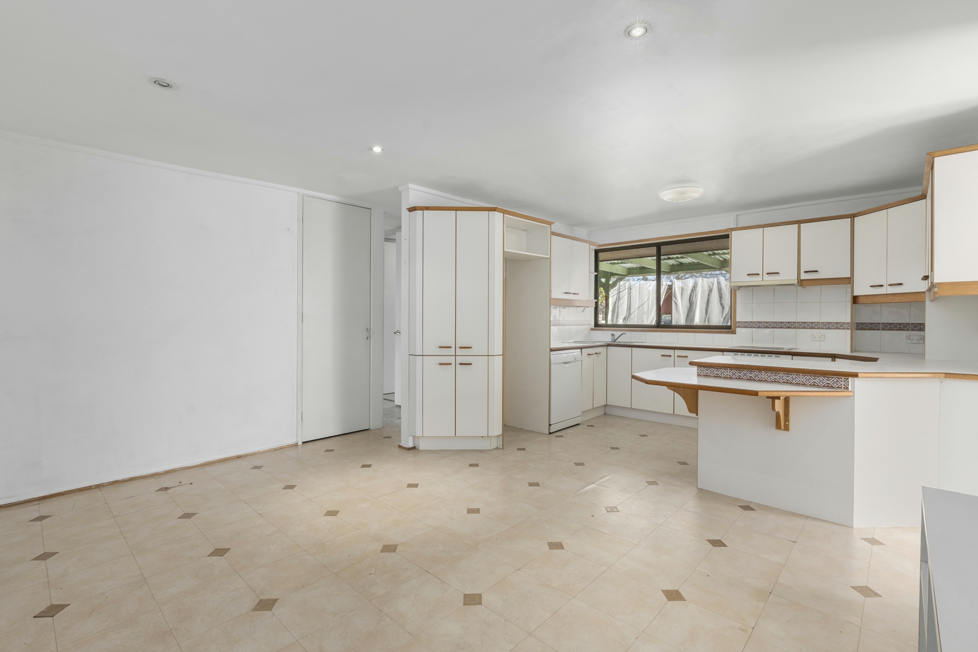 102 Maribyrnong Avenue, KALEEN