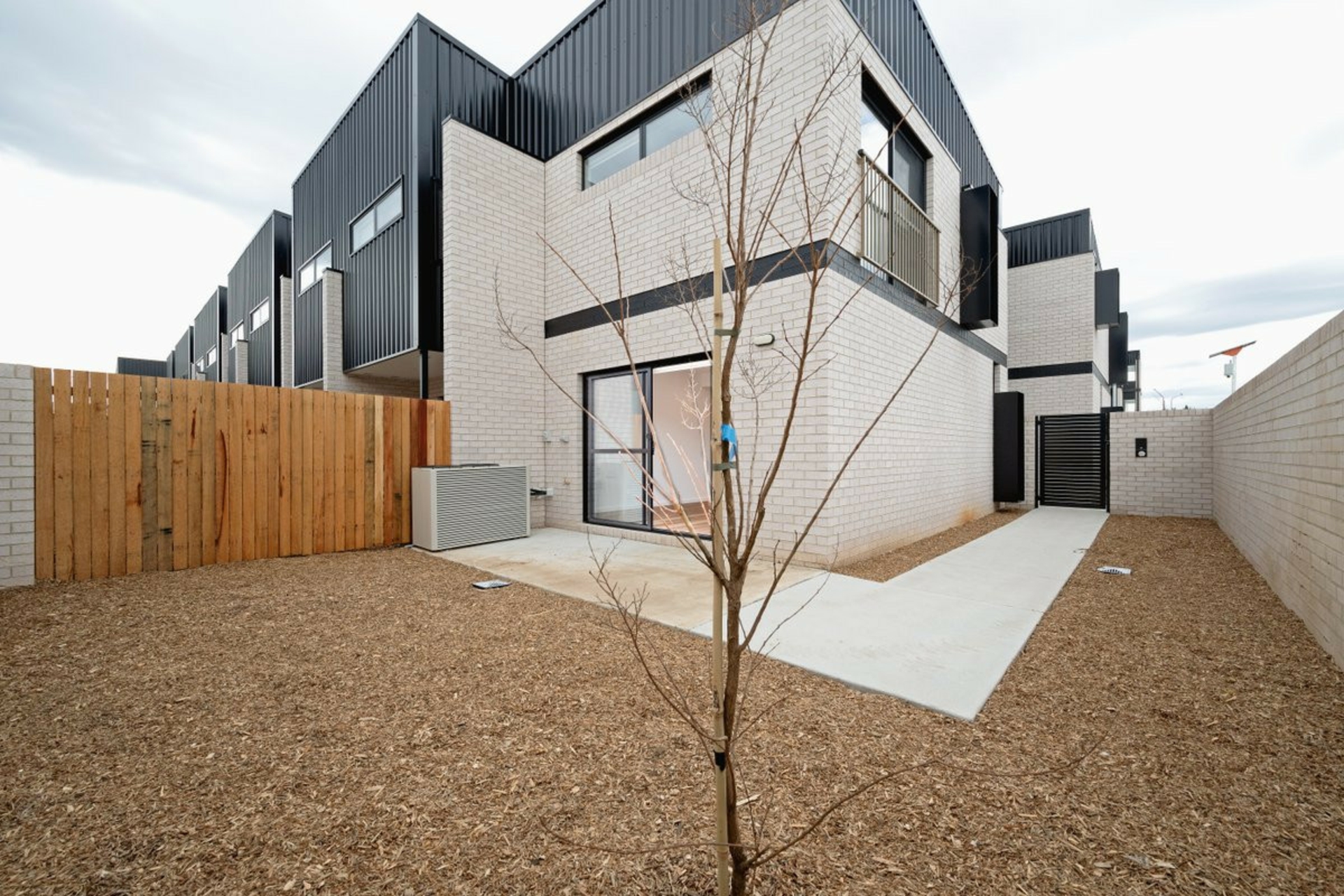 6/2 Cornelius Street, COOMBS
