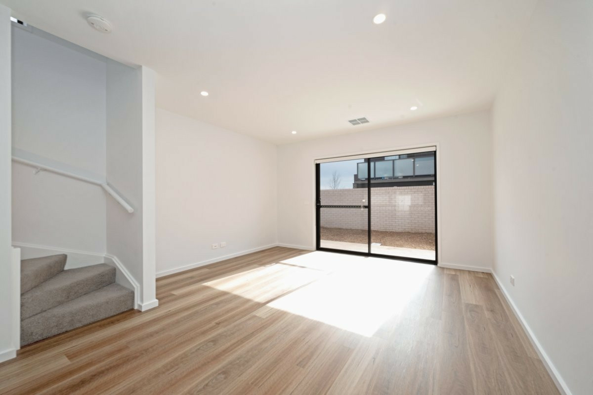 6/2 Cornelius Street, COOMBS