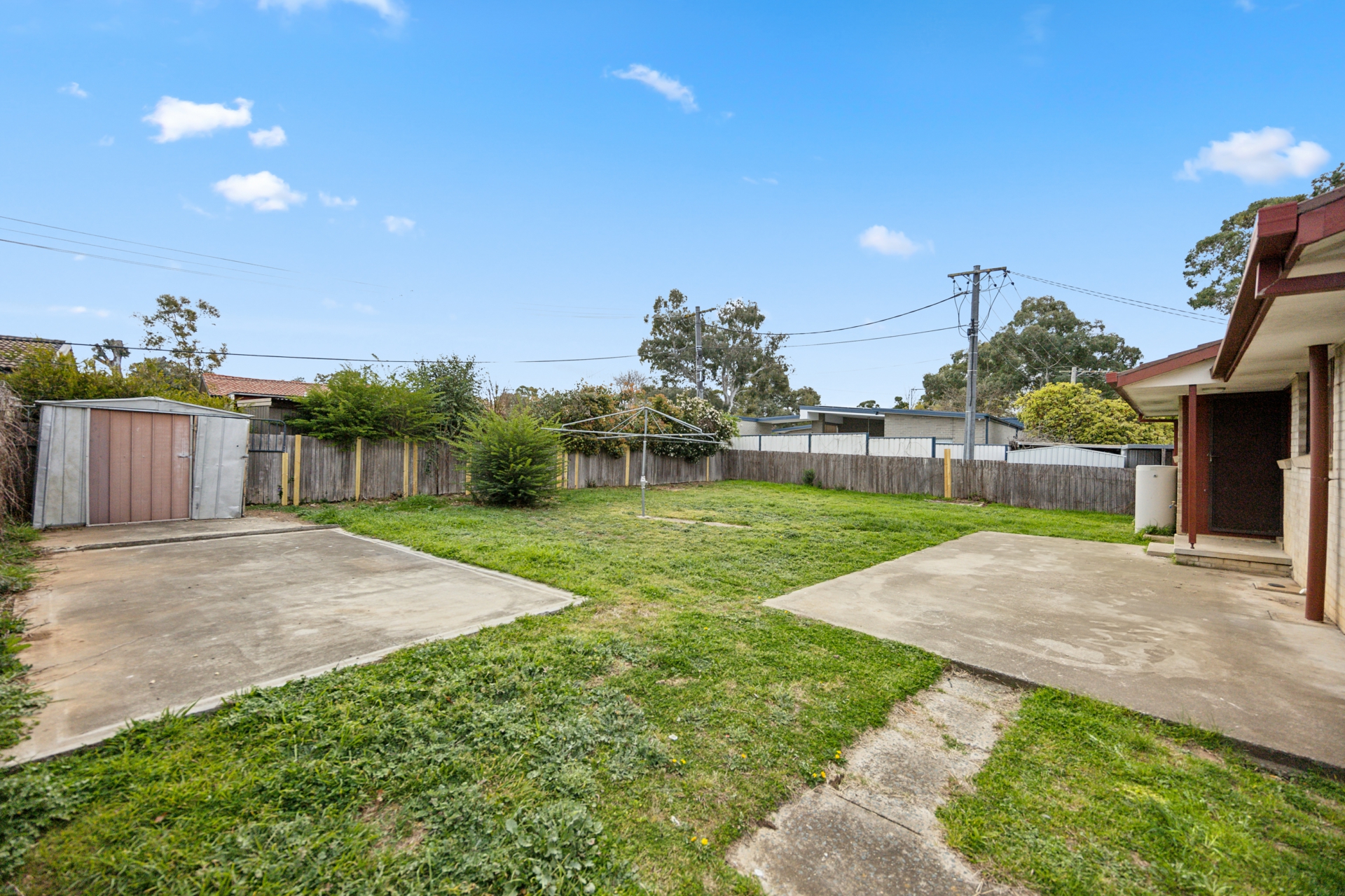 4 Hepburn Place, KAMBAH