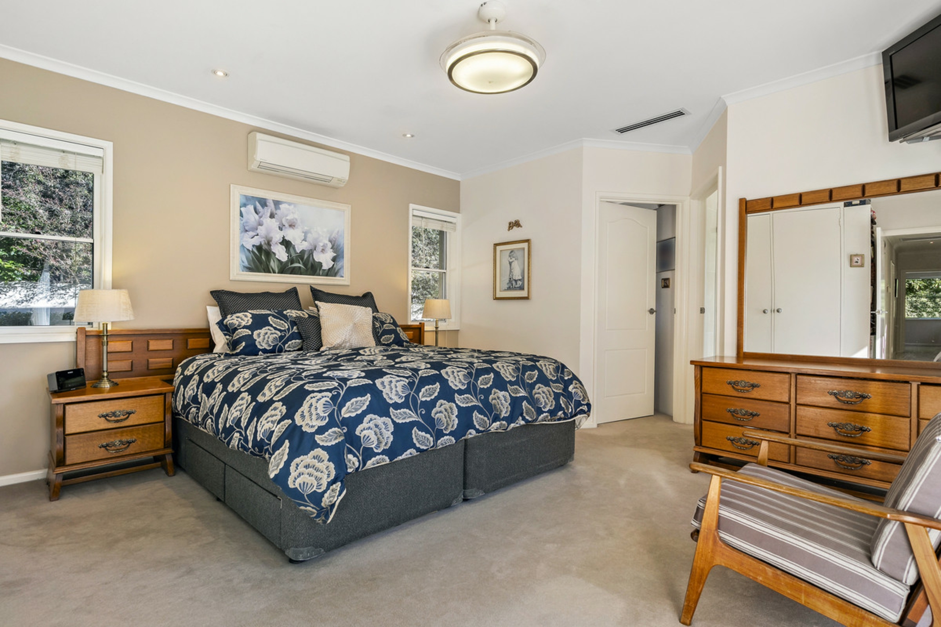 12 Gellibrand Street, CAMPBELL