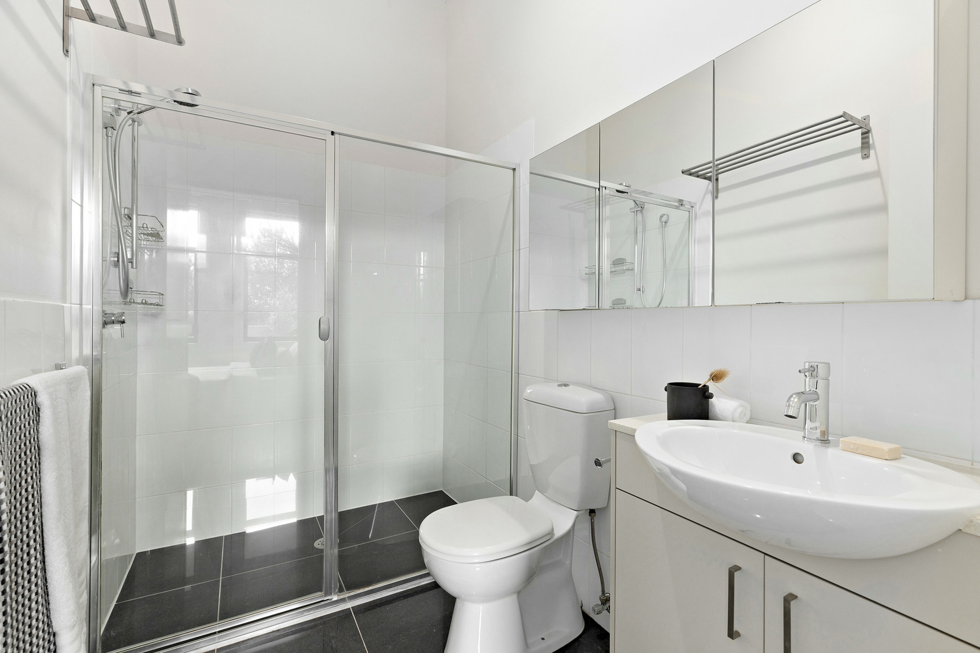 8/95A Wakefield Gardens Ainslie ACT Townhouse for Sale LJ Hooker