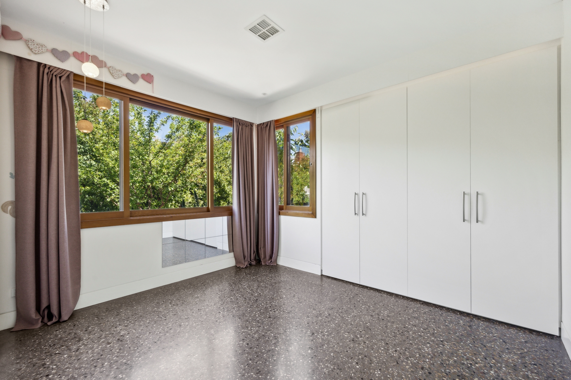 5 Toms Crescent, AINSLIE